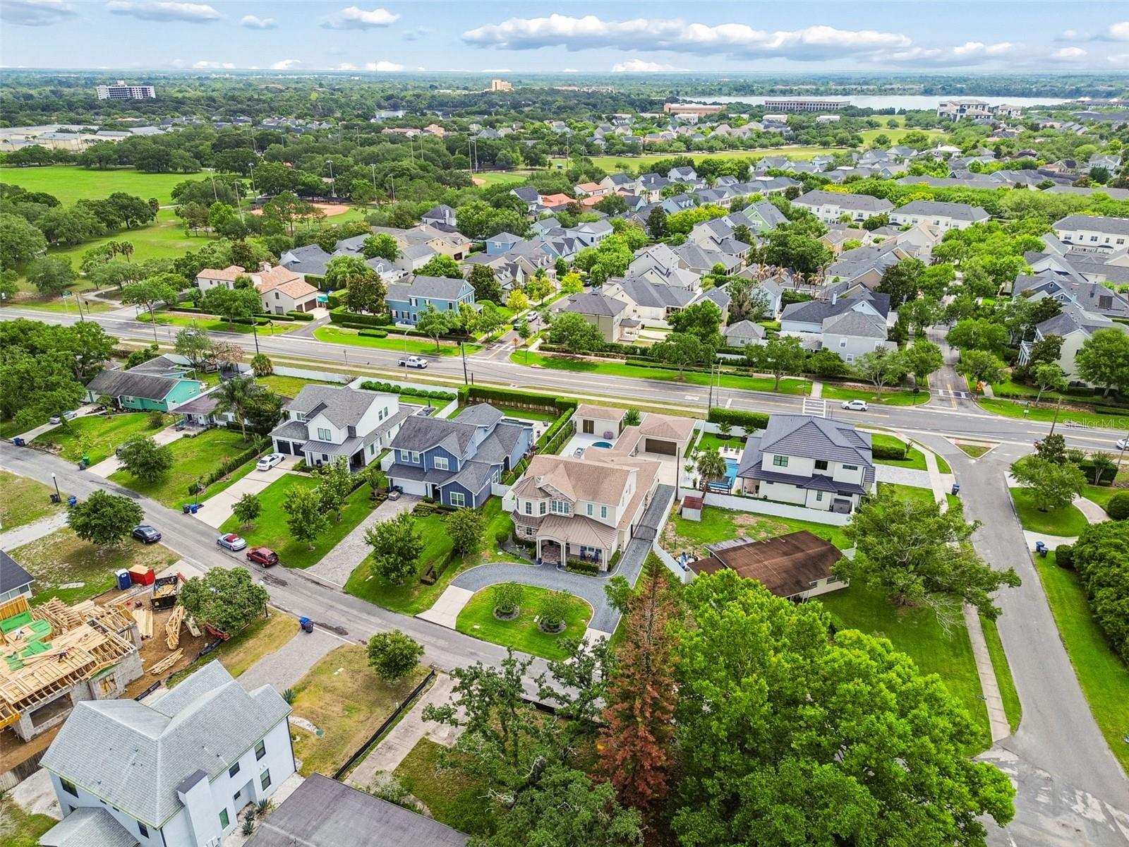 LAKE FOREST PARK - Residential