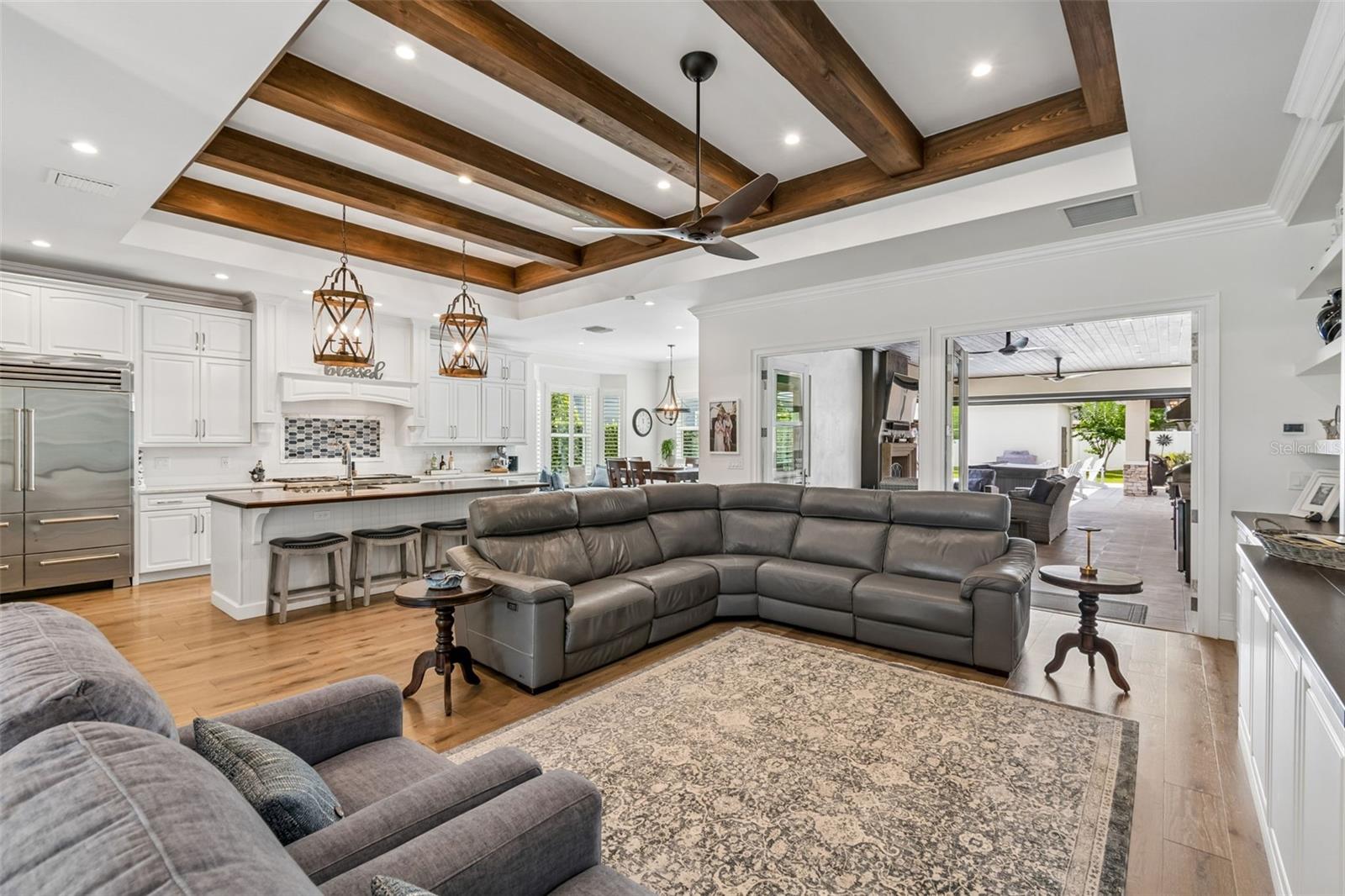 LAKE FOREST PARK - Residential