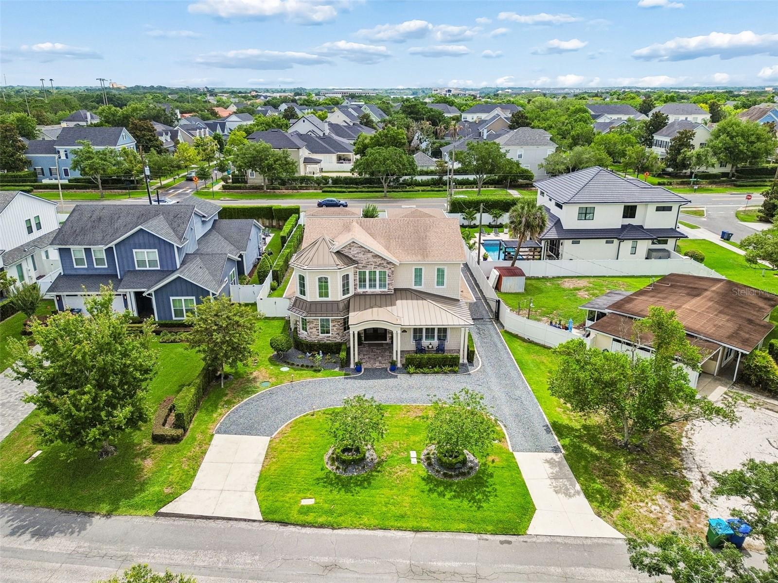 LAKE FOREST PARK - Residential