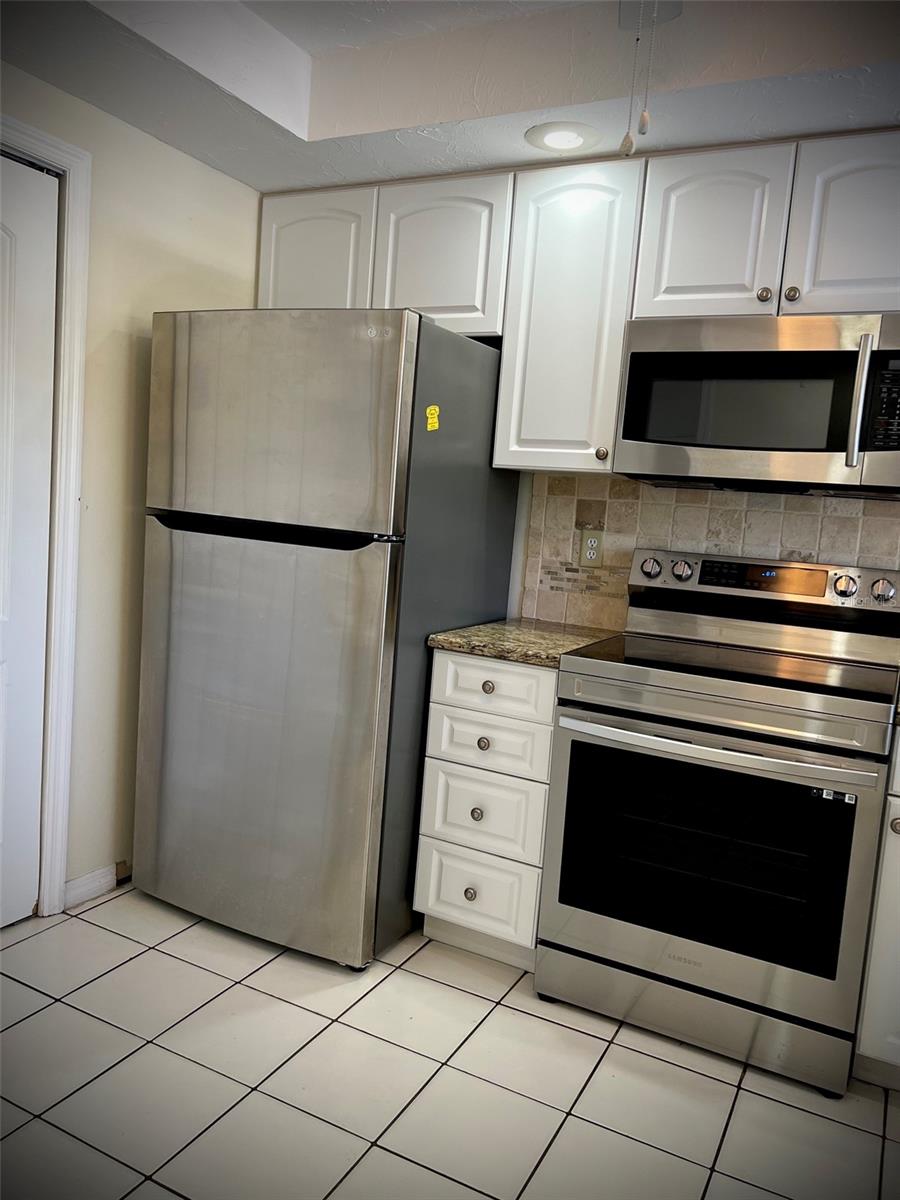 HERONMERE - Residential Lease