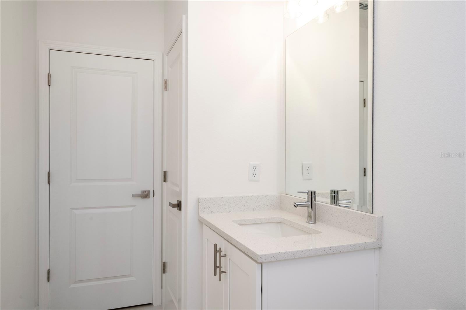 ROYAL TRAILS UNIT 01 - Residential