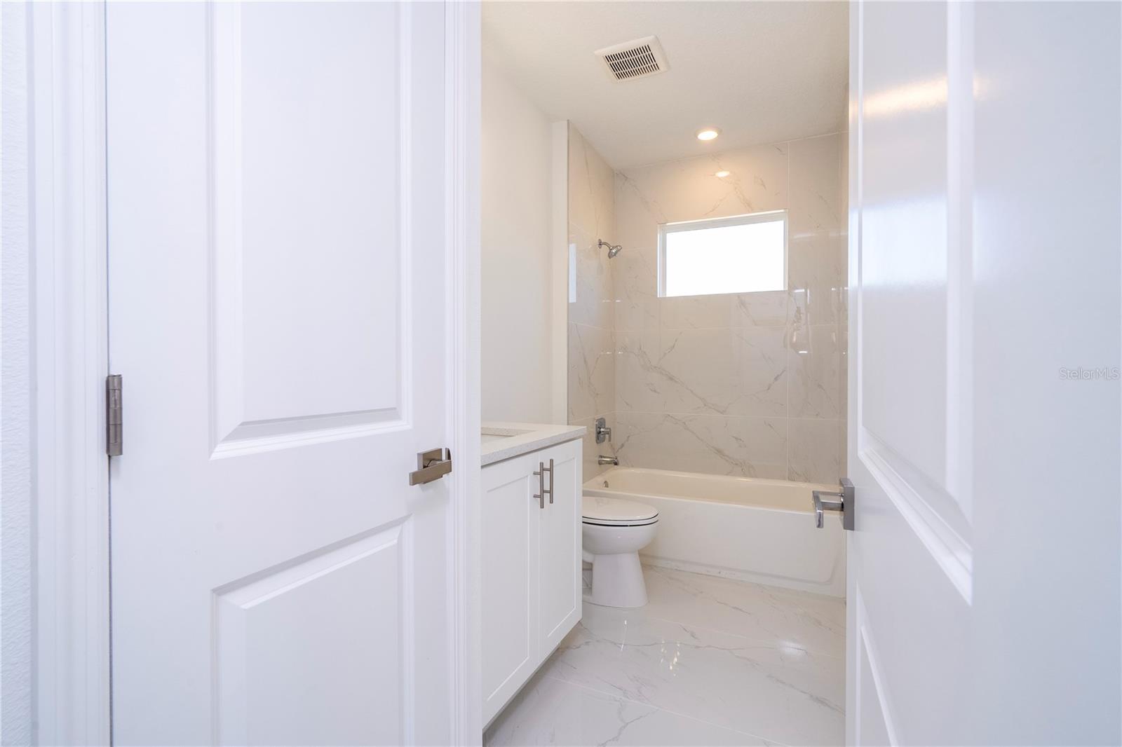 ROYAL TRAILS UNIT 01 - Residential