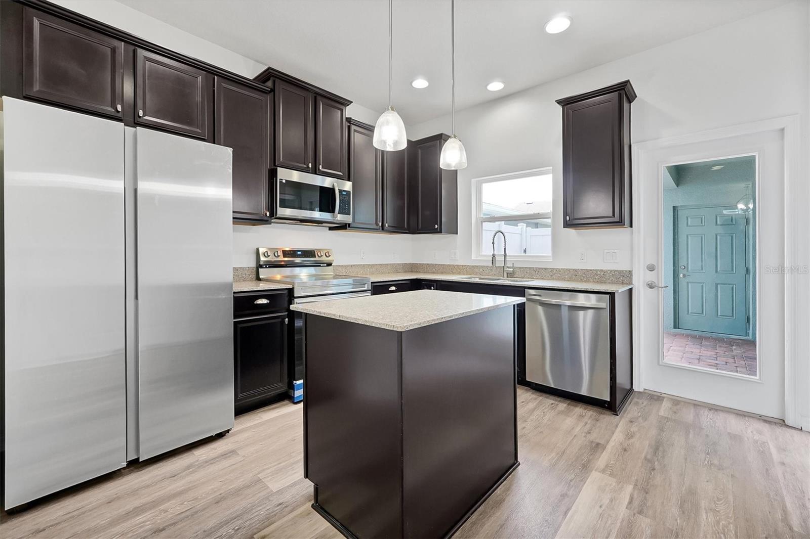 GROVELAND WATERSIDE POINTE PH 01 - Residential