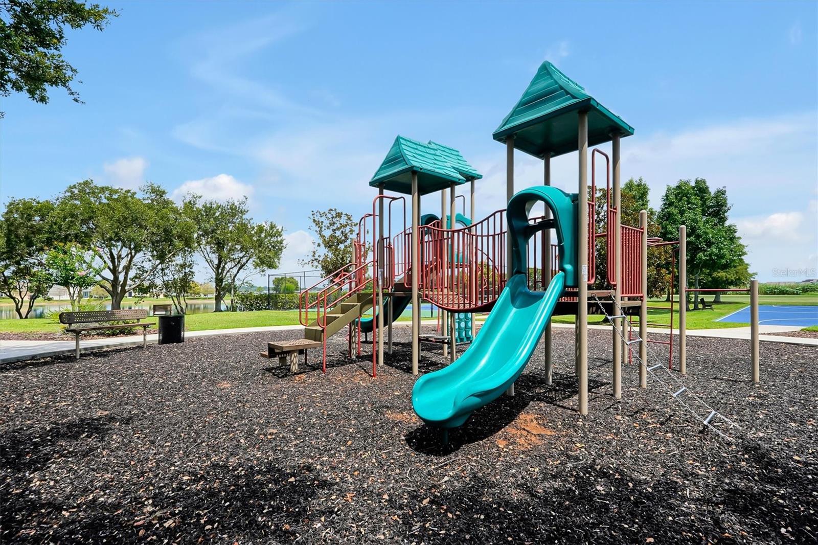 GROVELAND WATERSIDE POINTE PH 01 - Residential