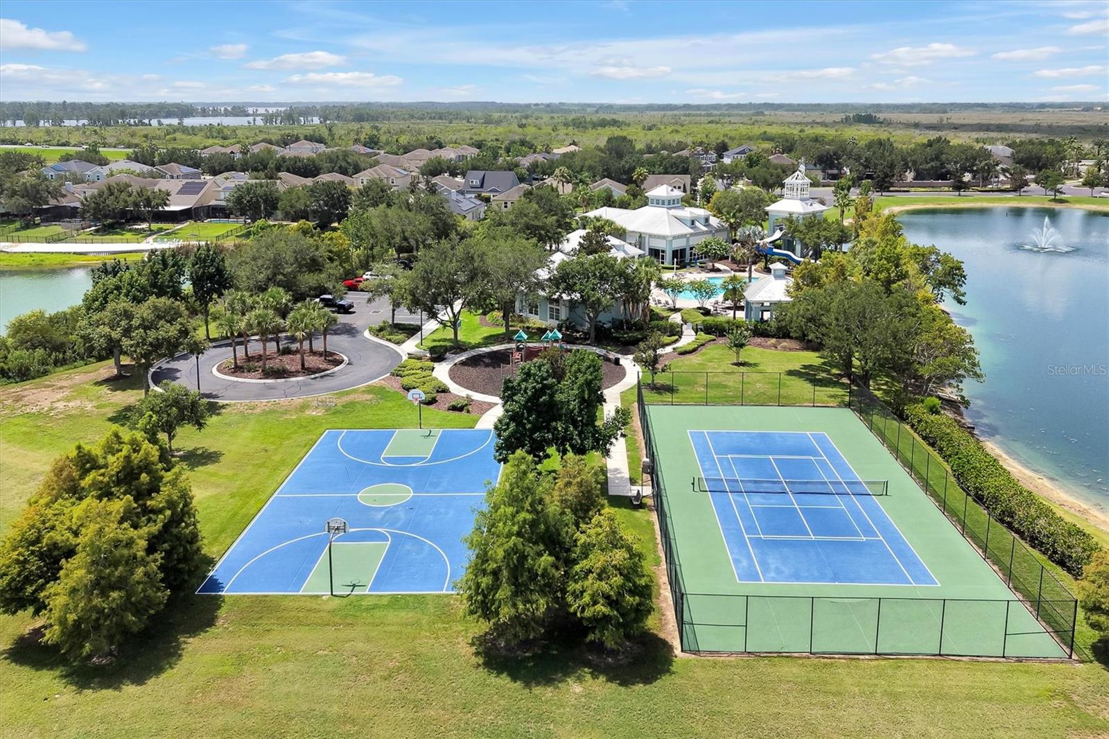 GROVELAND WATERSIDE POINTE PH 01 - Residential