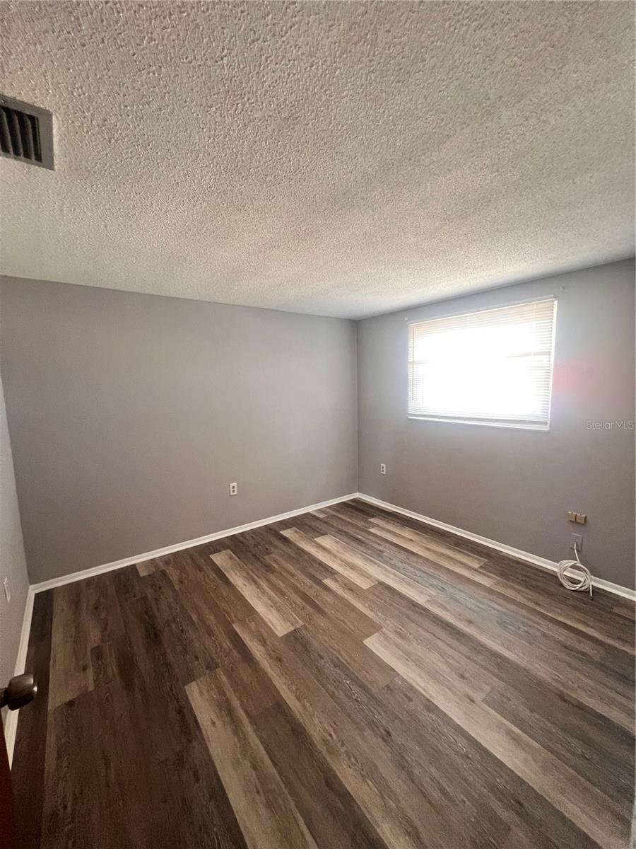REGENCY PARK - Residential Lease