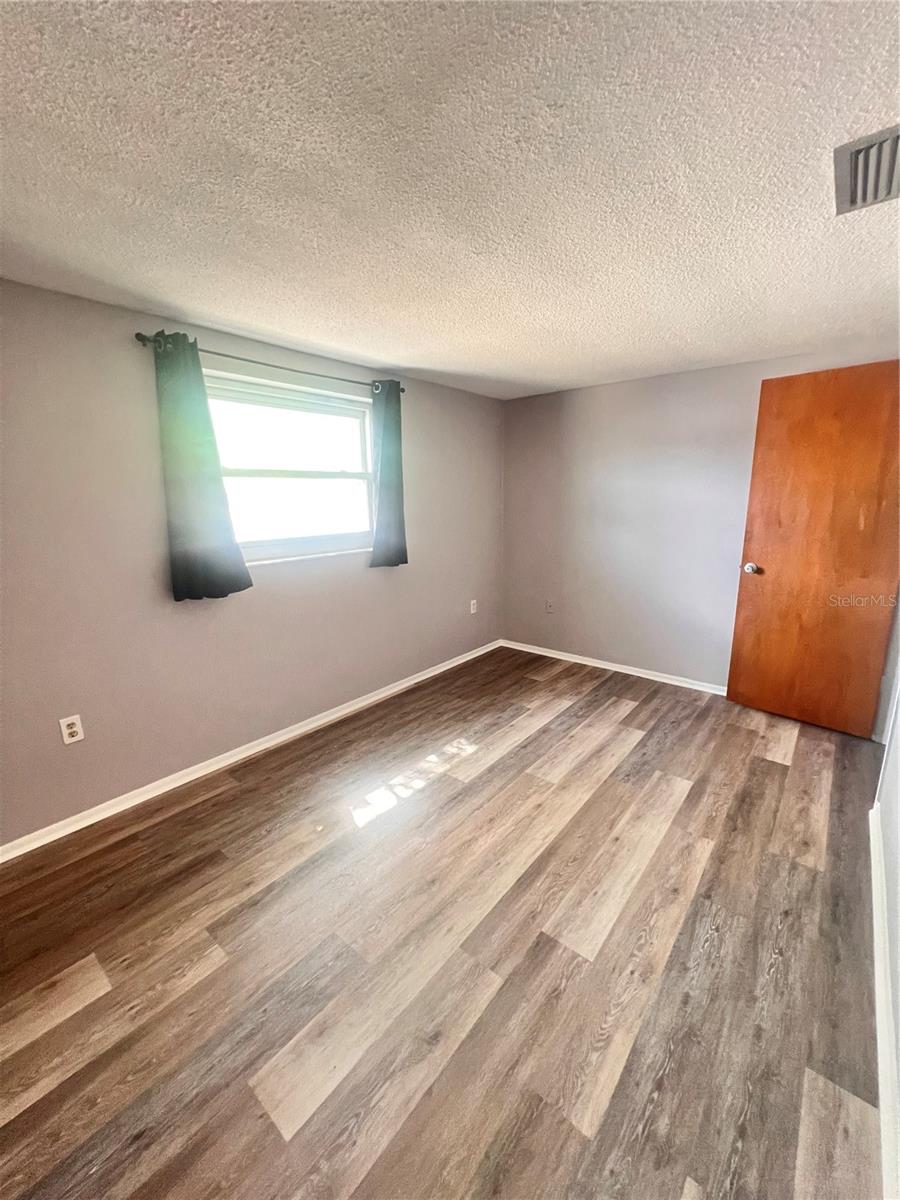 REGENCY PARK - Residential Lease