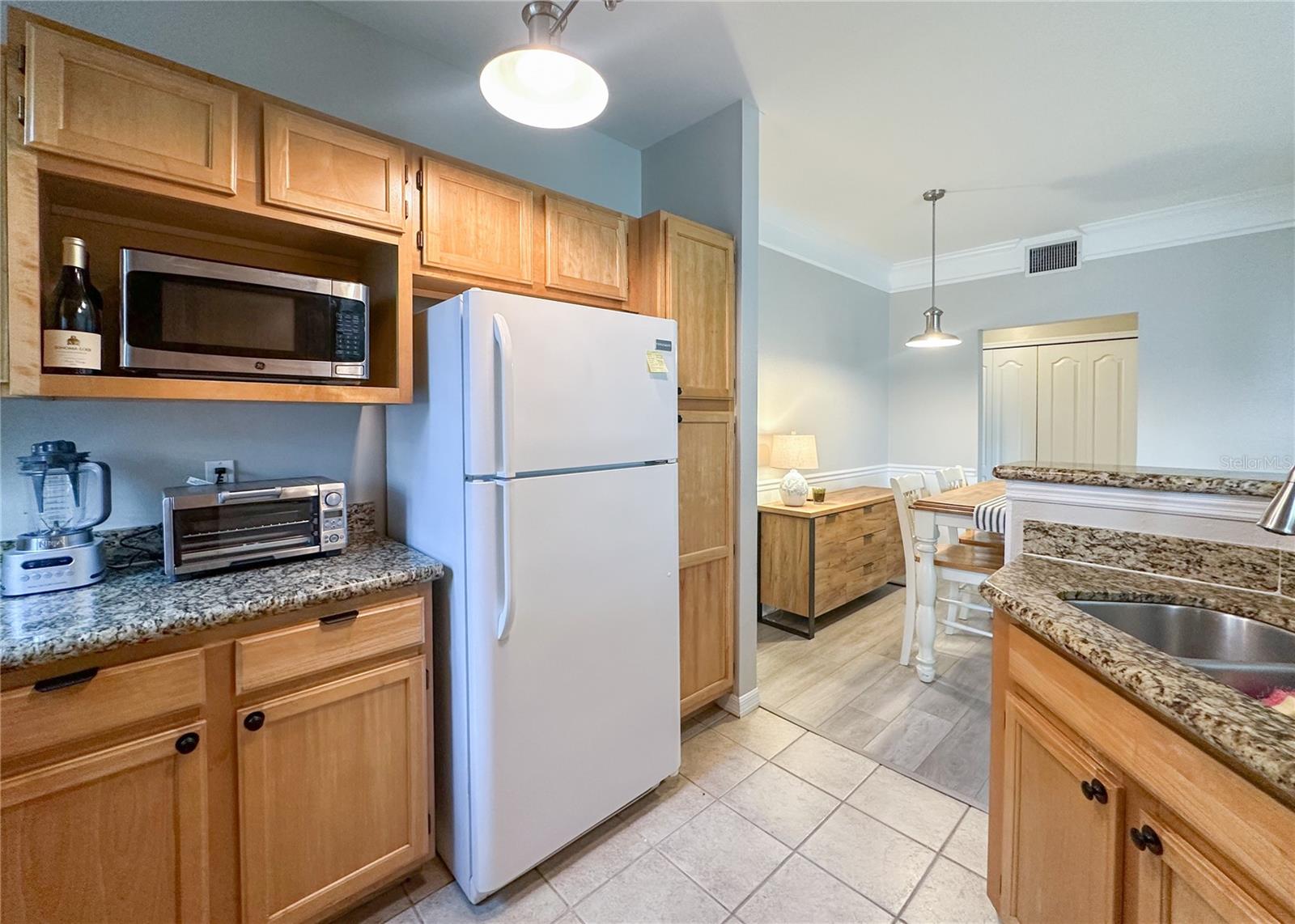 RUNAWAY BEACH CLUB CONDO - Residential Lease