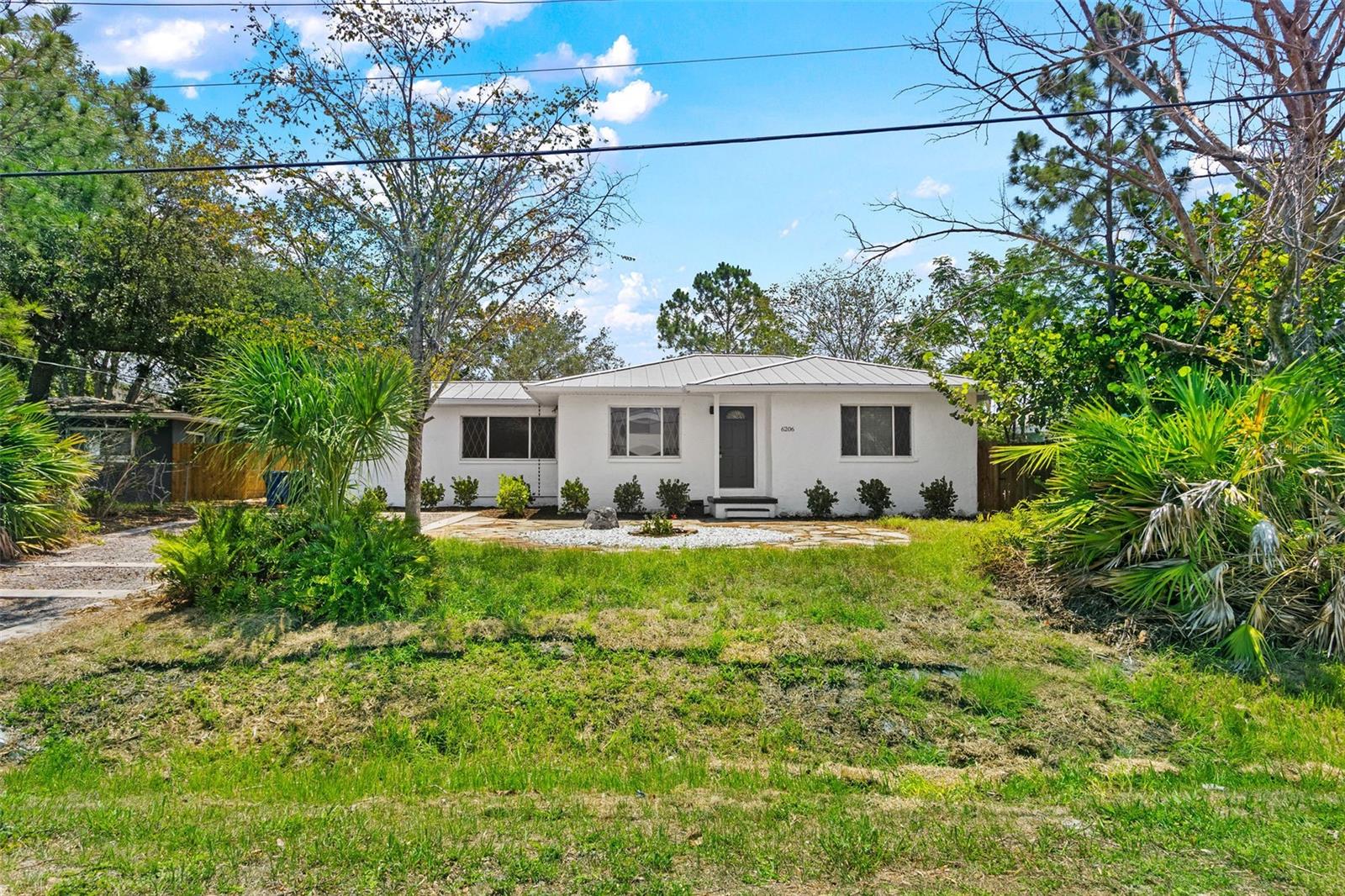 BAYHILL ESTATES - Residential