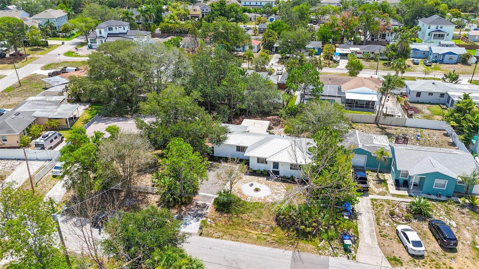 BAYHILL ESTATES - Residential