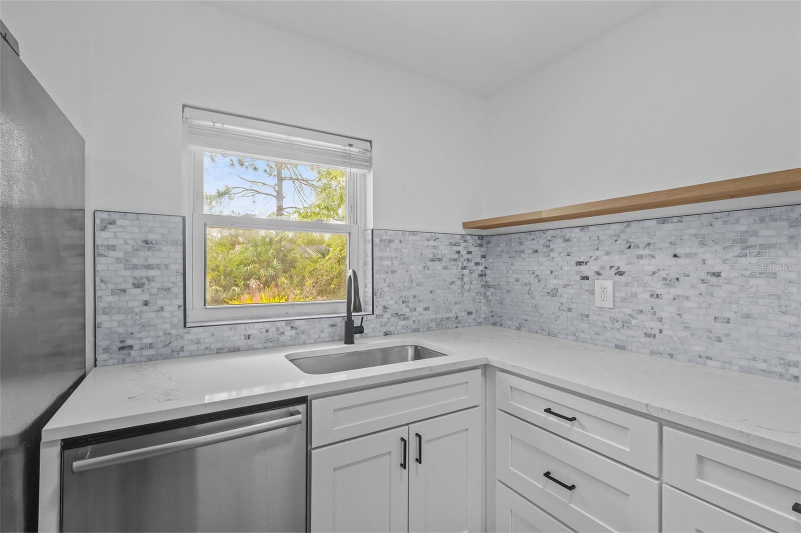 BAYHILL ESTATES - Residential