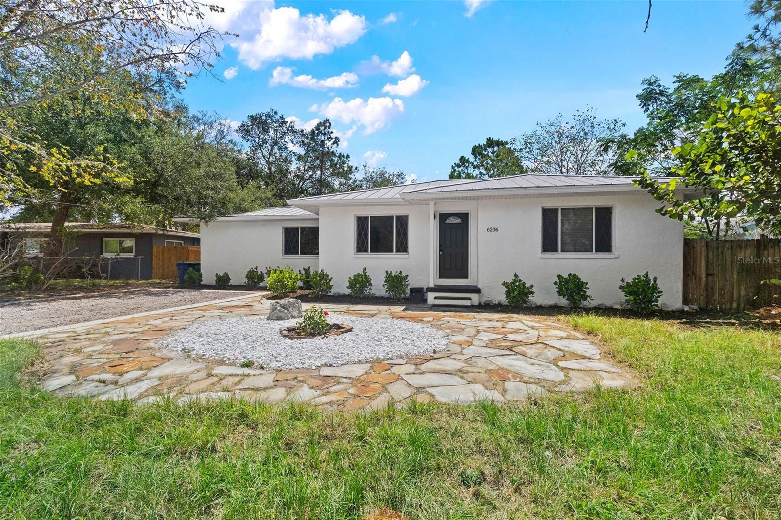 BAYHILL ESTATES - Residential