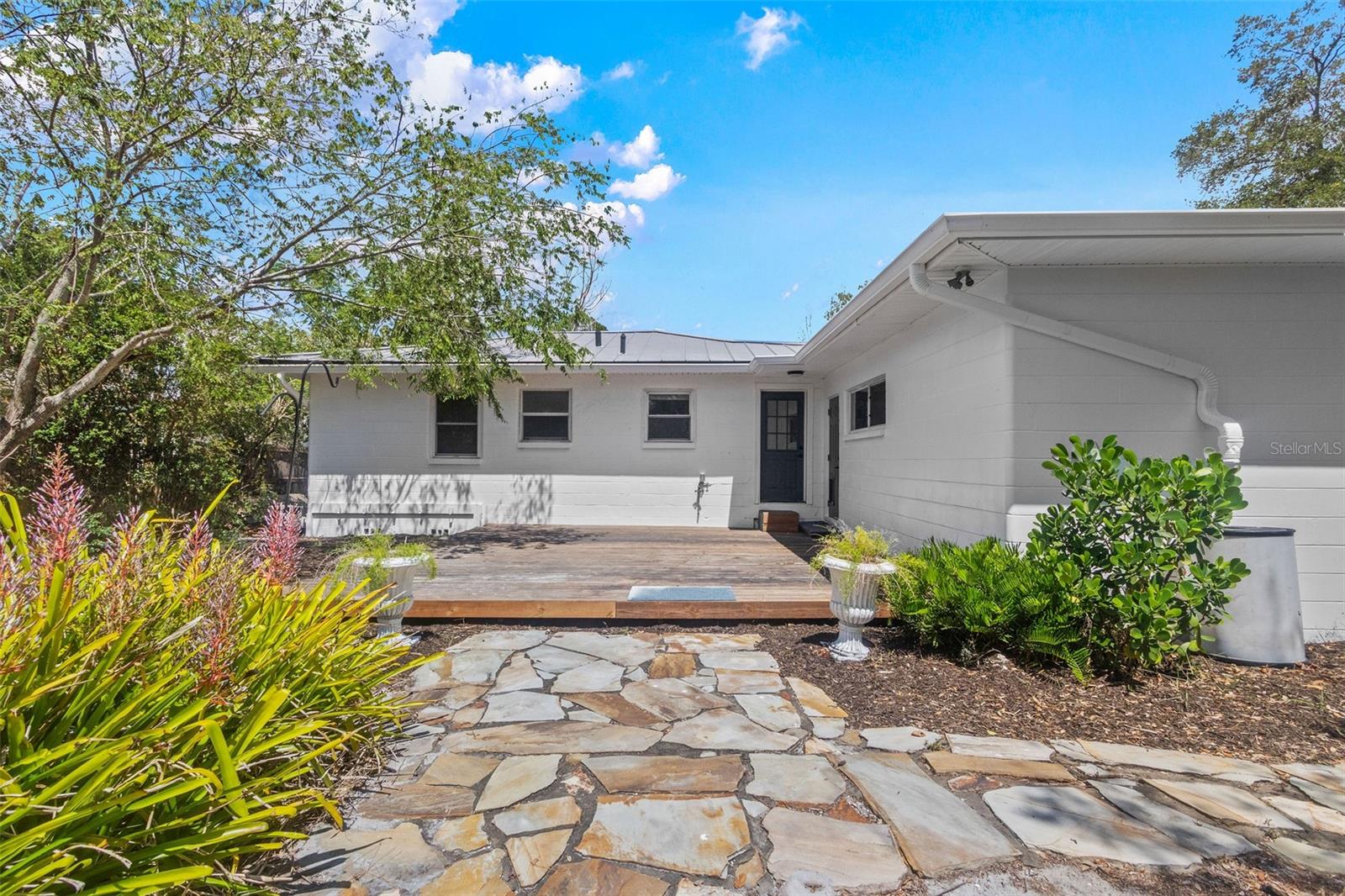 BAYHILL ESTATES - Residential