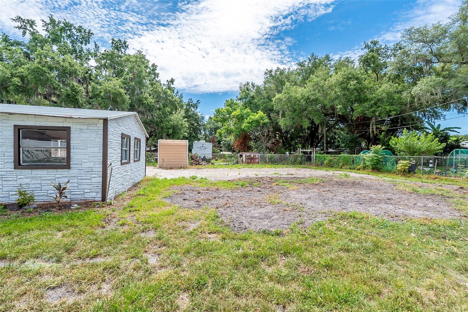 ACREAGE & UNREC - Residential