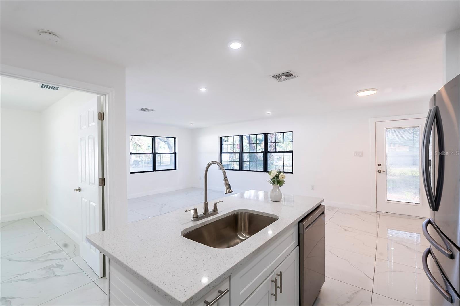 ACREAGE & UNREC - Residential