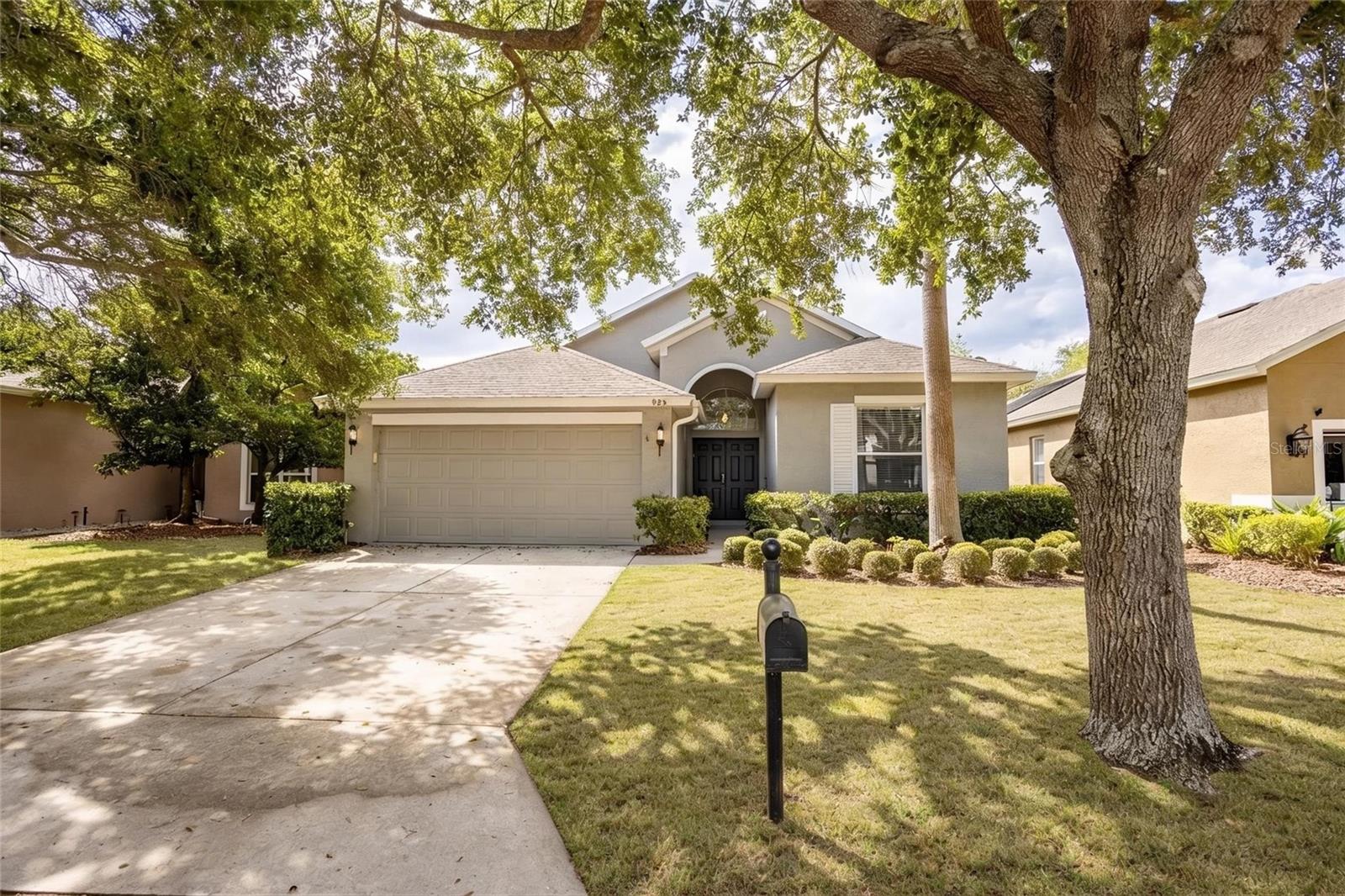 One or photo(s) has been virtually staged.  Welcome to your new patio home in the beautiful Keenwicke enclave of the Heathrow community! Relax into the Florida lifestyle on your own private, screened-in patio in this 3-bedroom, 2-bath home.  Enjoy the fantastic amenities that Heathrow offers - 24-hour guard-gated access, basketball courts, fishing areas, walking trails, parks, and playgrounds with optional golf and tennis memberships available. New Water Heater (2026), and new AC (2022).