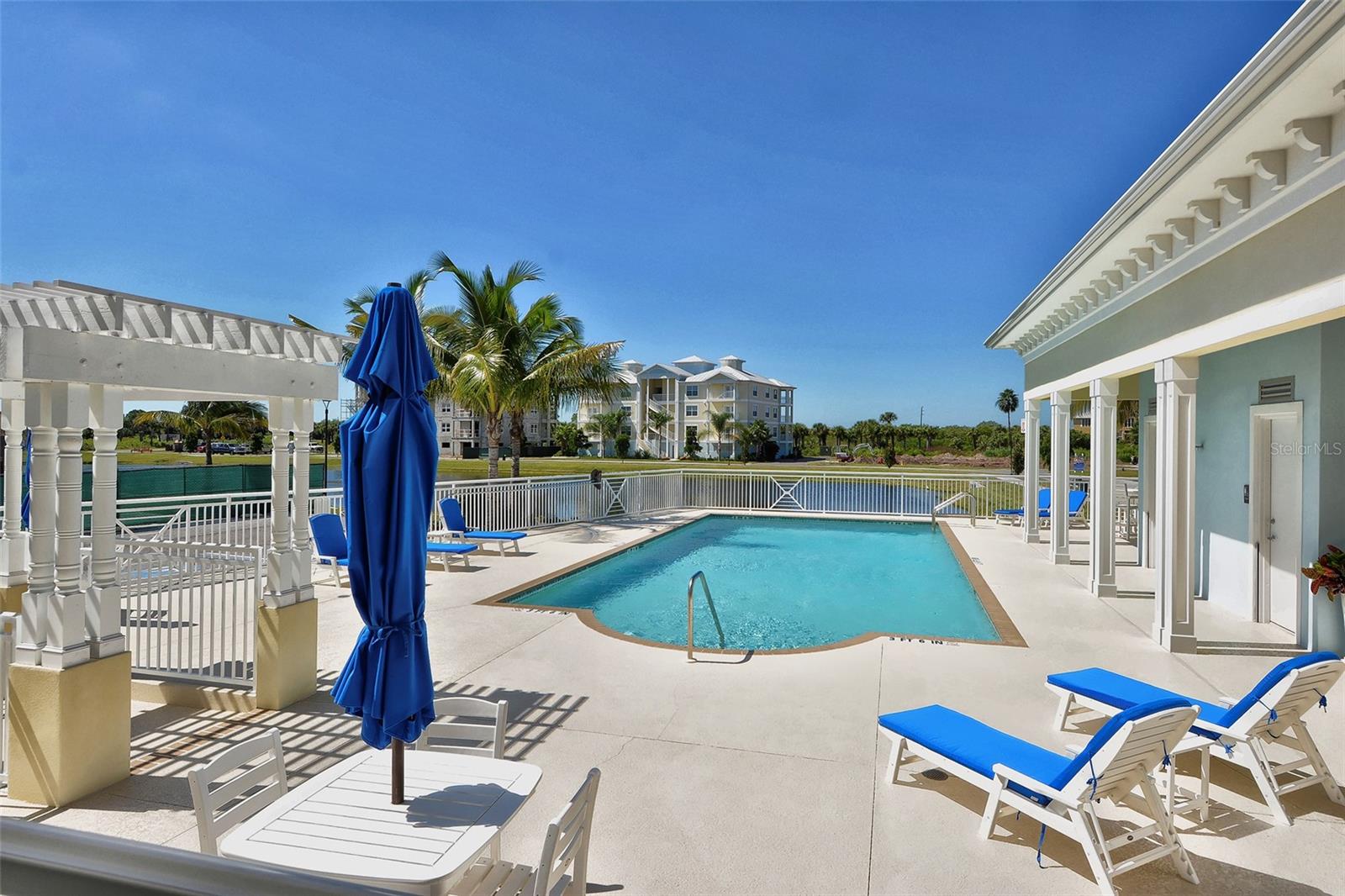 PALMA SOLA BAY CLUB PH 15 - Residential