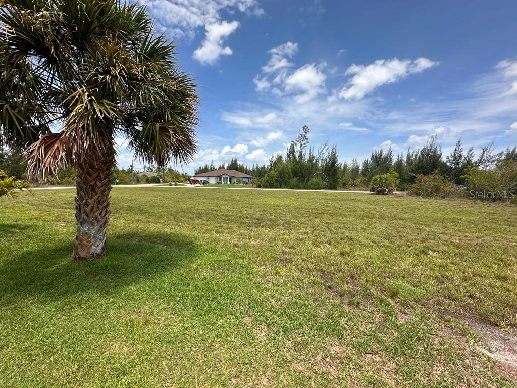 PORT CHARLOTTE SEC 94 01 - Land