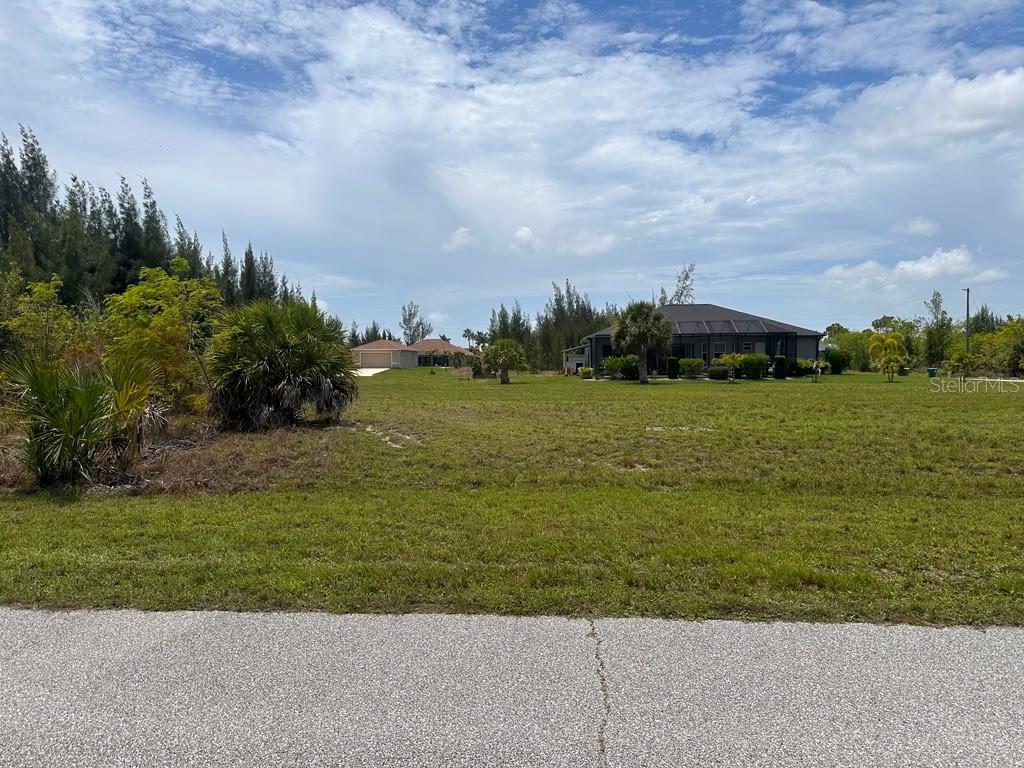 PORT CHARLOTTE SEC 94 01 - Land