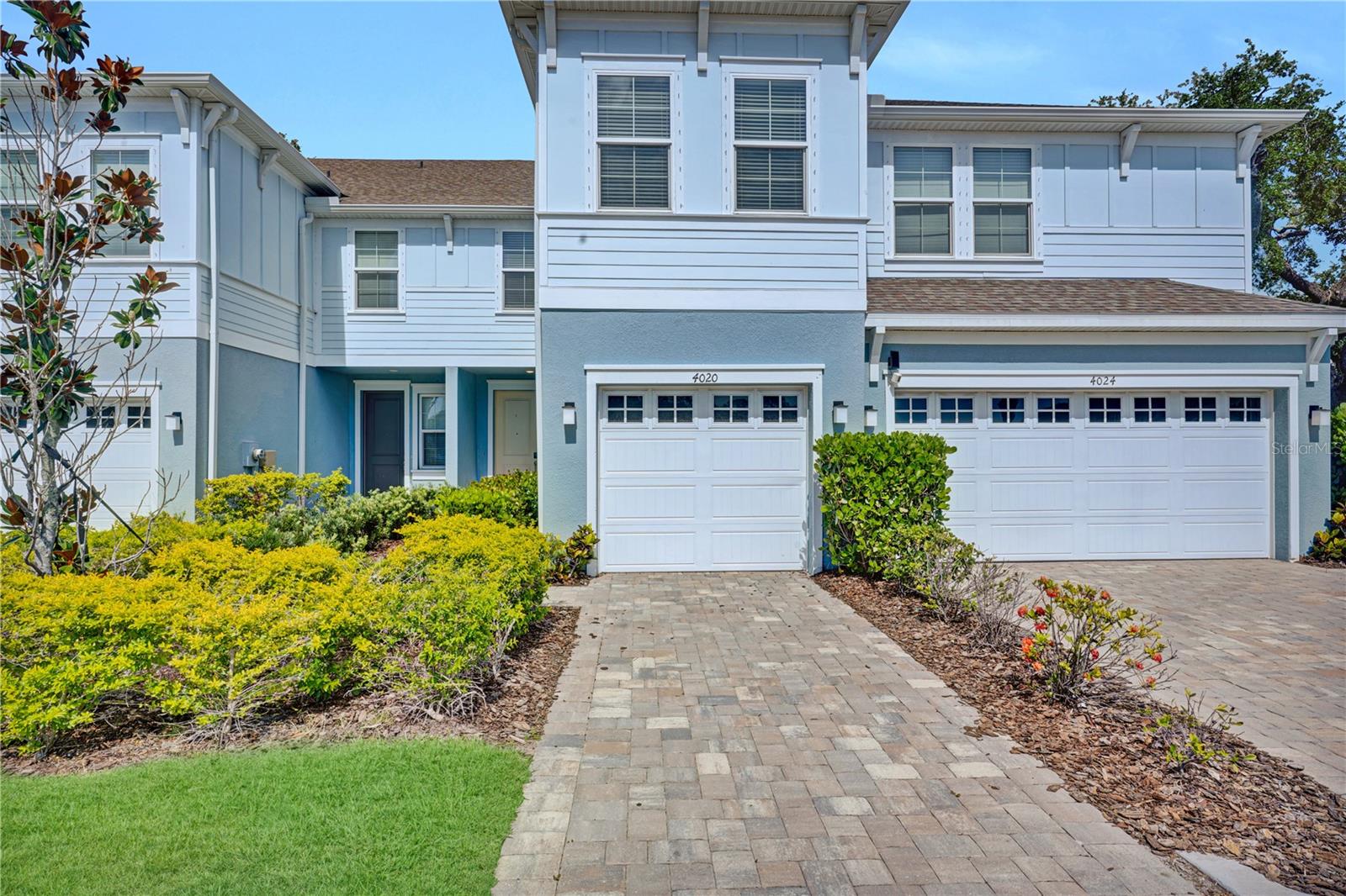 SIENNA PARK TOWNHOMES AT UNIVERSITY - Residential