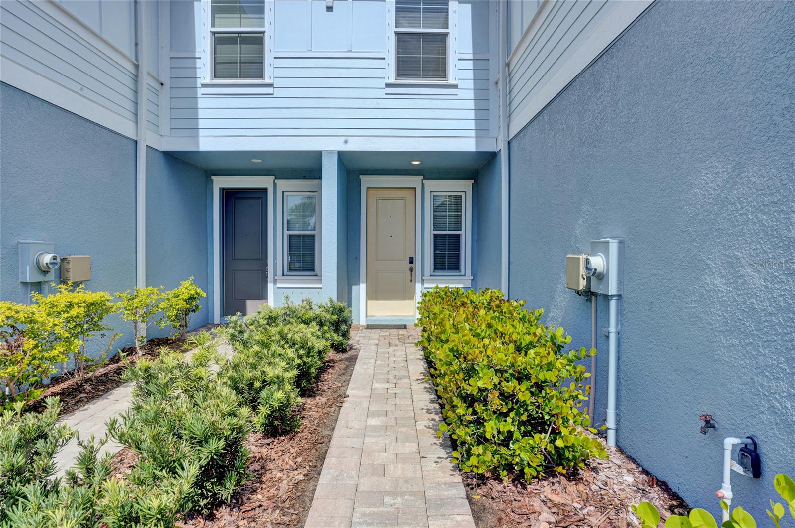 SIENNA PARK TOWNHOMES AT UNIVERSITY - Residential