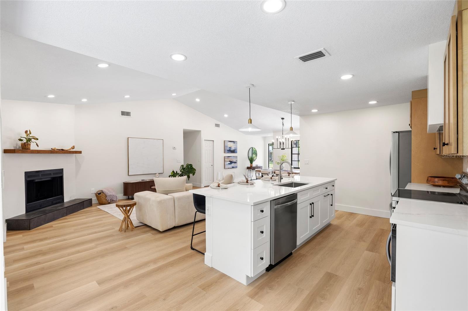 LAKE PADGETT ESTATES - Residential