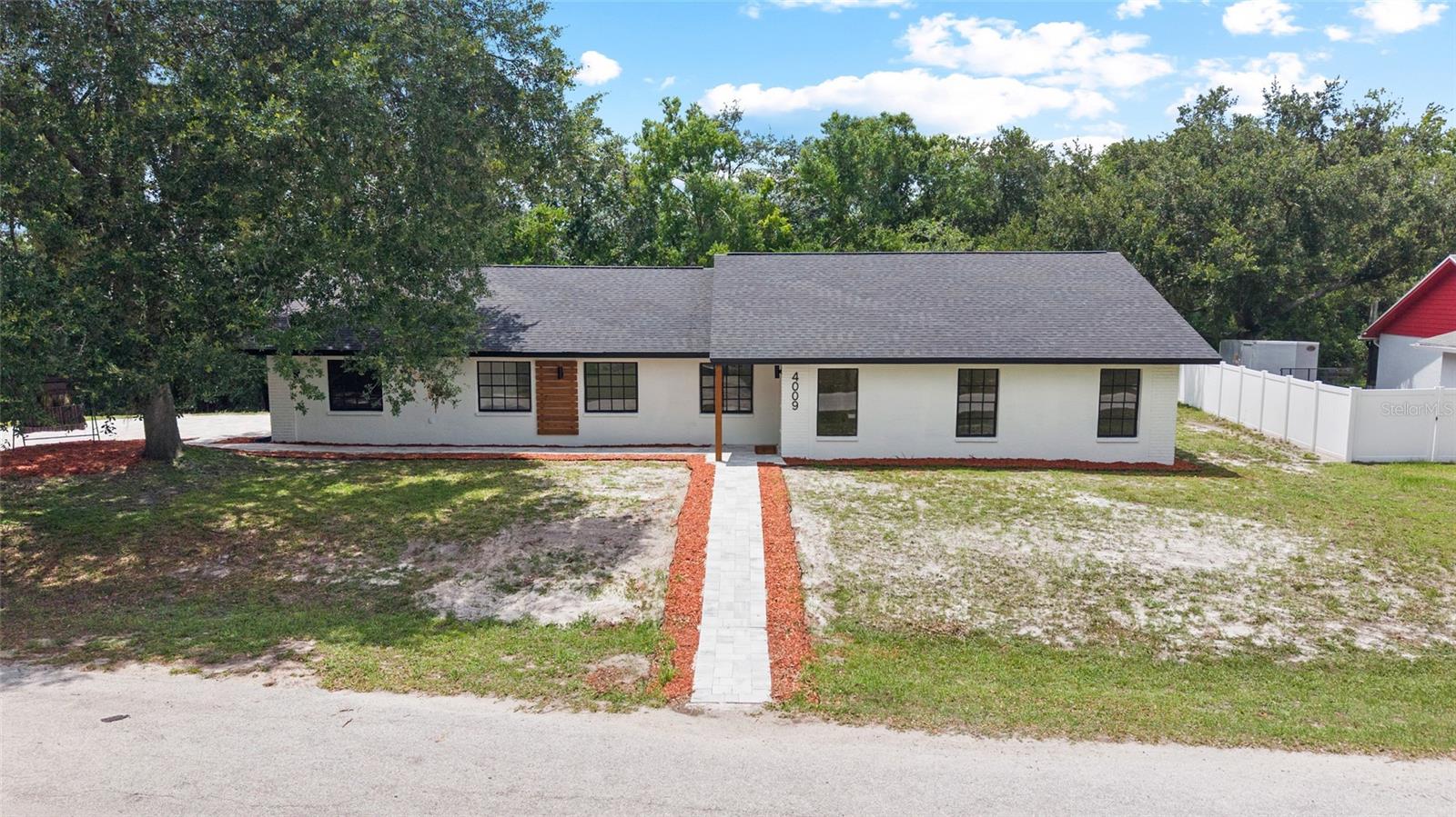LAKE PADGETT ESTATES - Residential