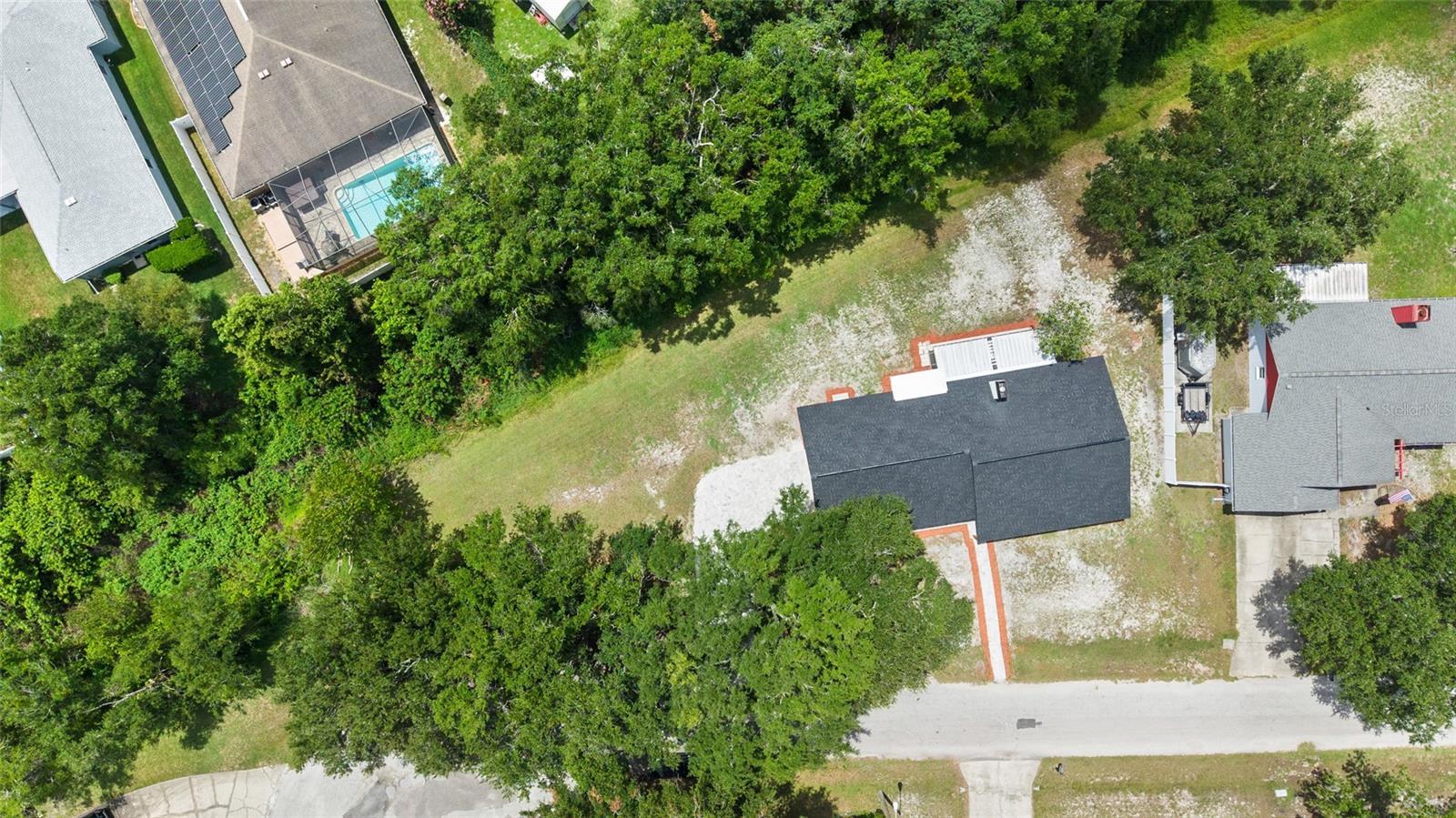 LAKE PADGETT ESTATES - Residential