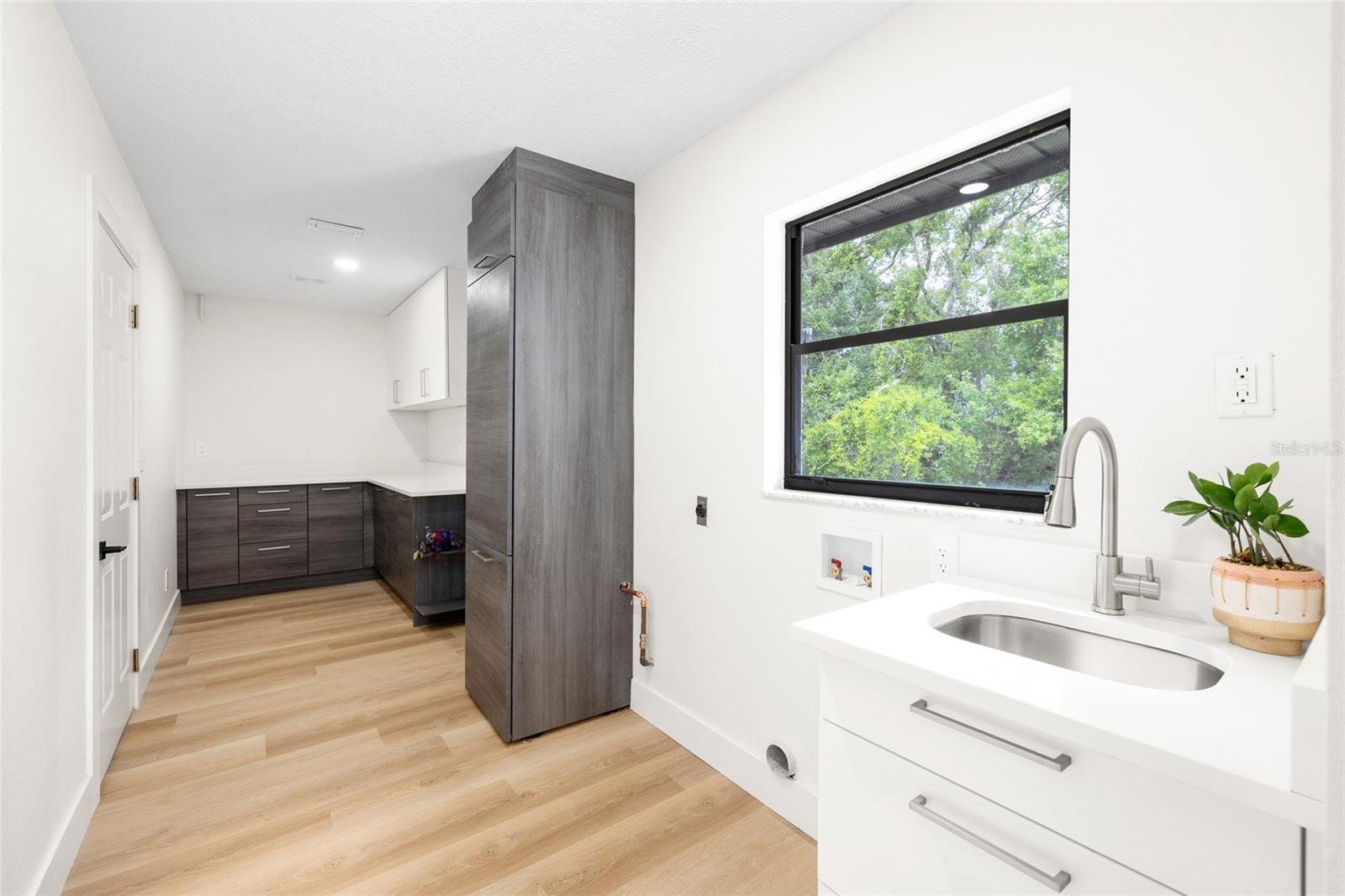 LAKE PADGETT ESTATES - Residential