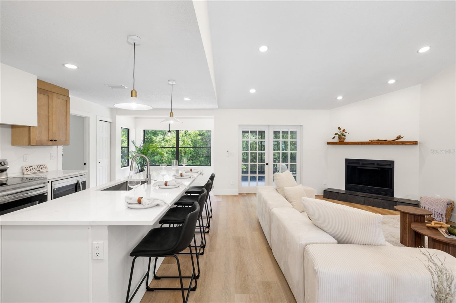 LAKE PADGETT ESTATES - Residential