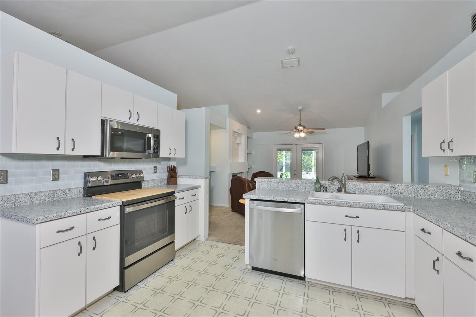 WALDEN LAKE UNIT 33 1 PH B - Residential