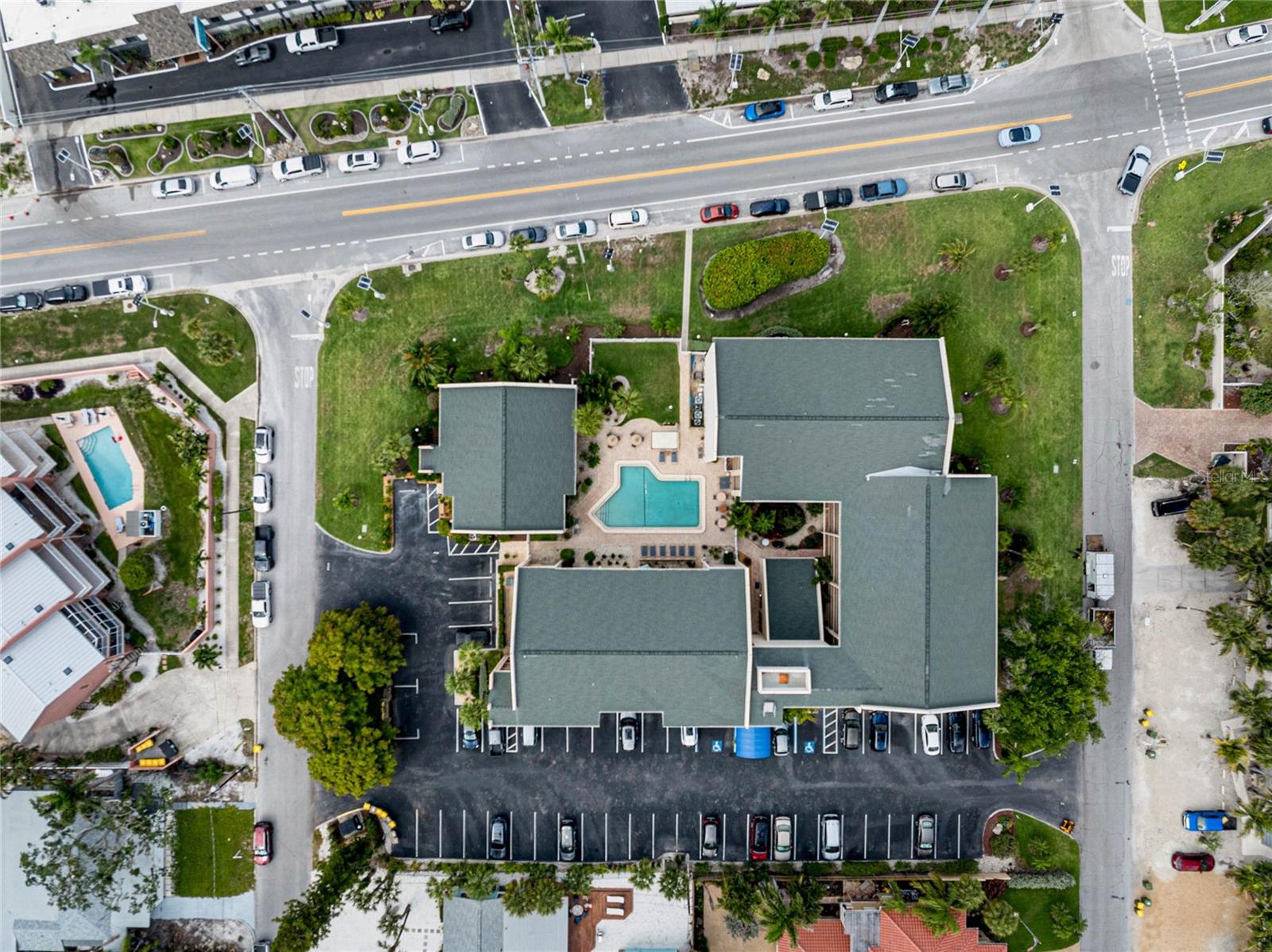 PRESIDENTIAL THE - Residential