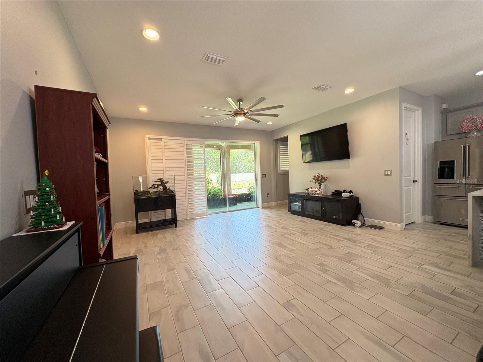 SONATA PH 1 - Residential Lease
