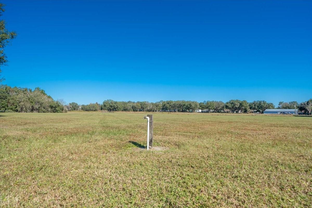 ACREAGE - Land
