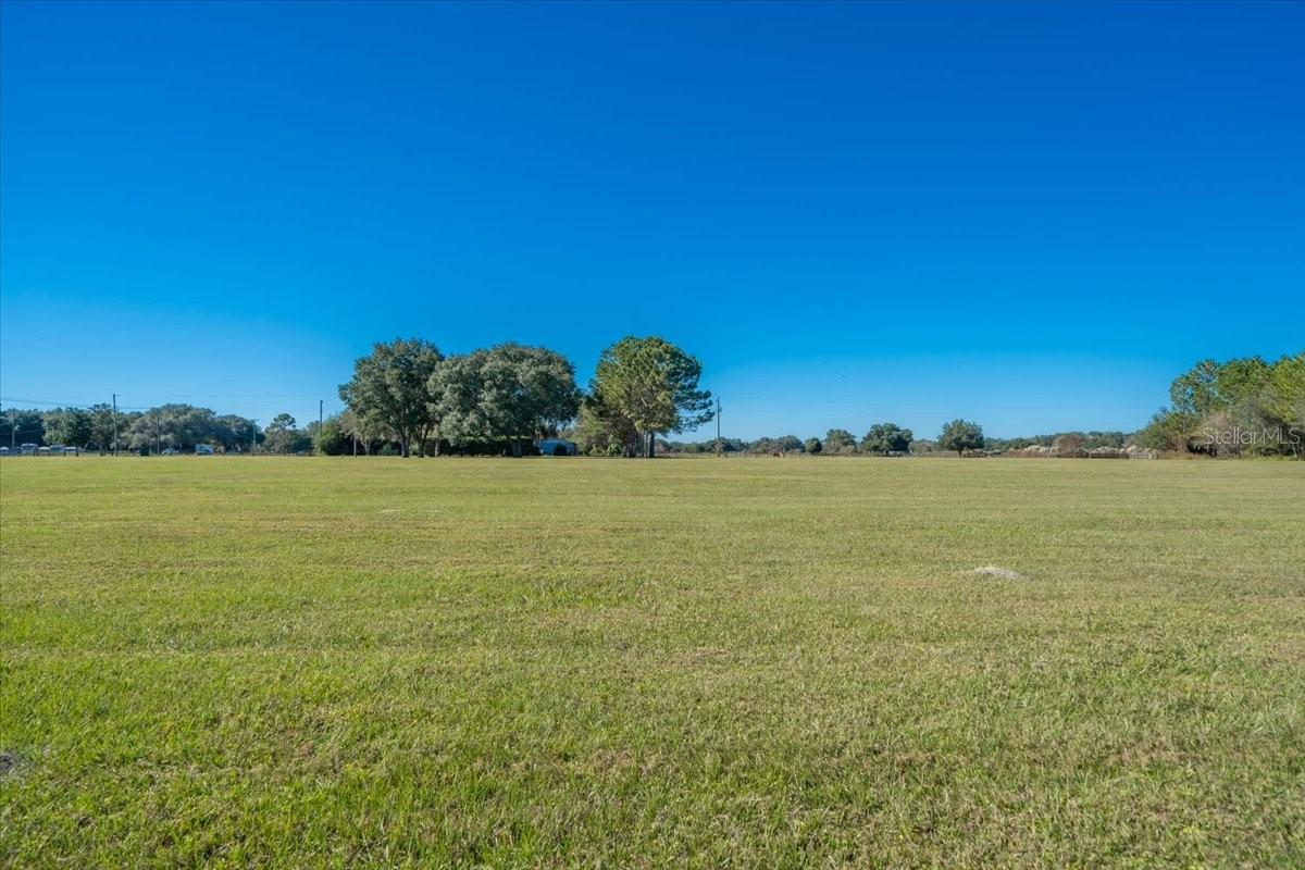 ACREAGE - Land