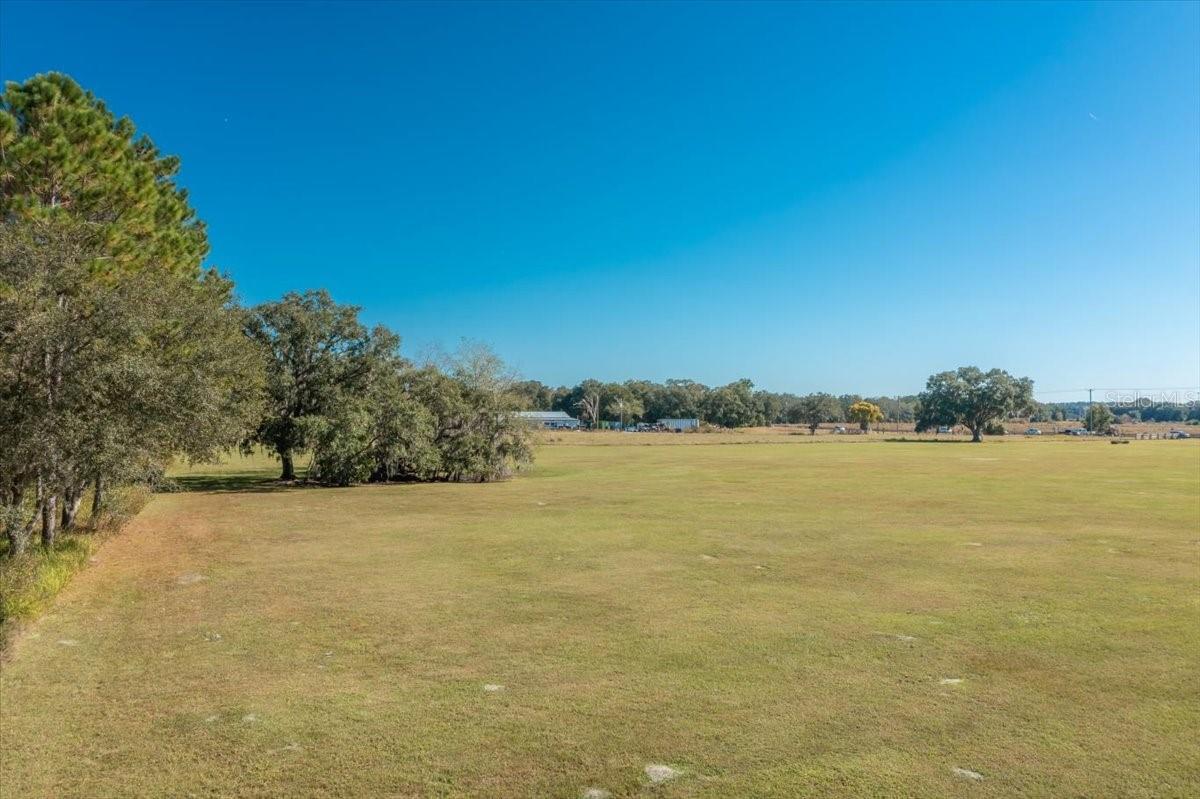 ACREAGE - Land