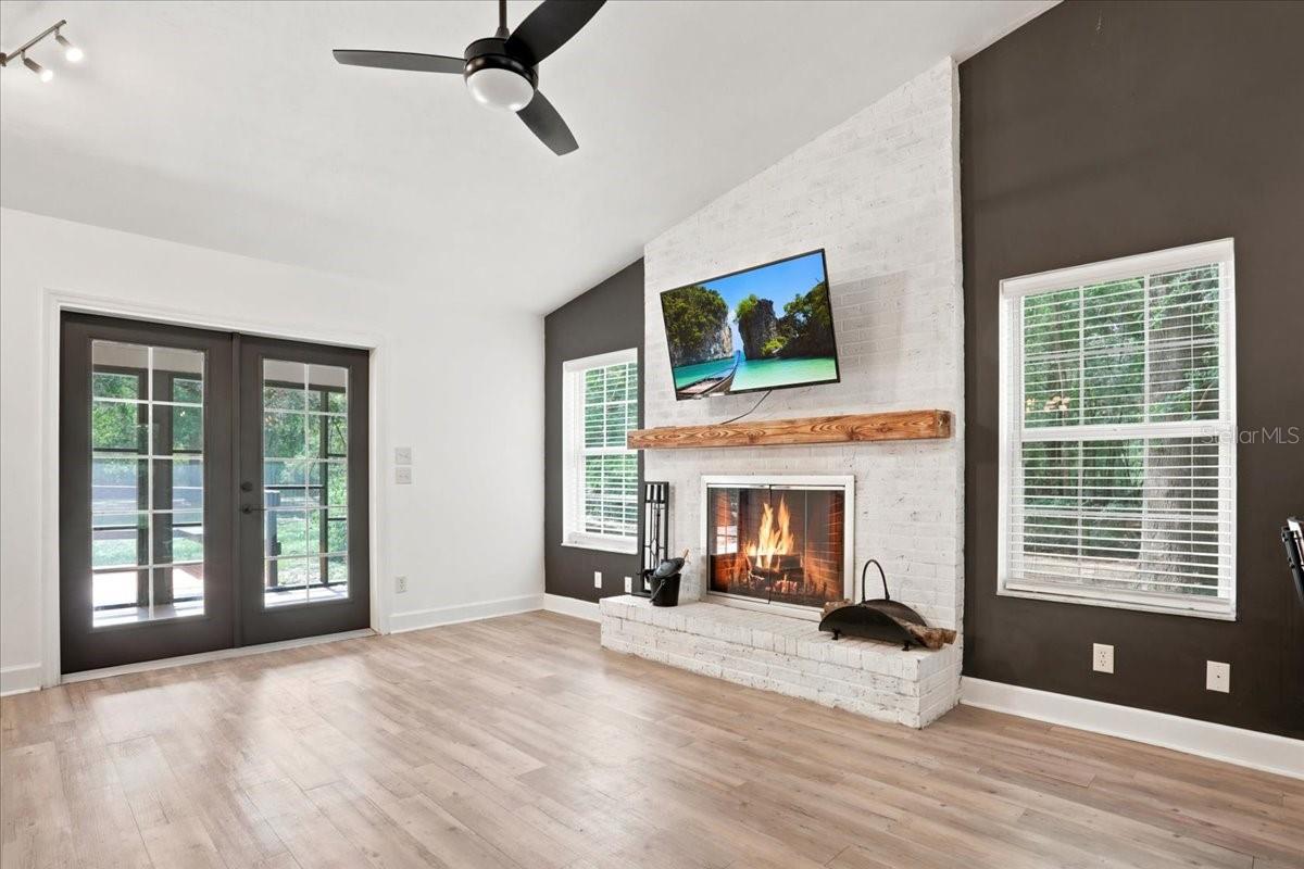 UNIT 5 SPRING RIDGE SUB - Residential