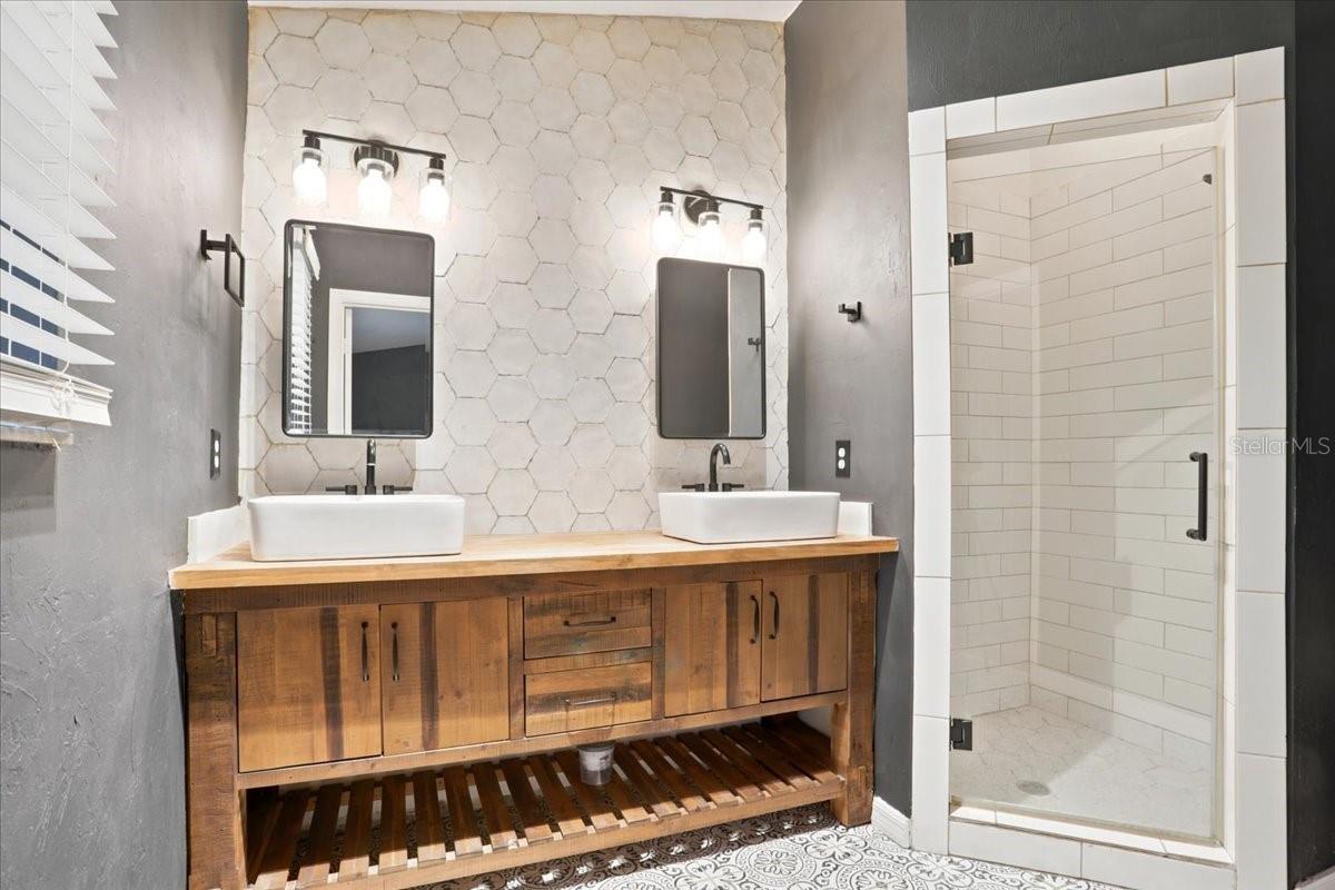 UNIT 5 SPRING RIDGE SUB - Residential
