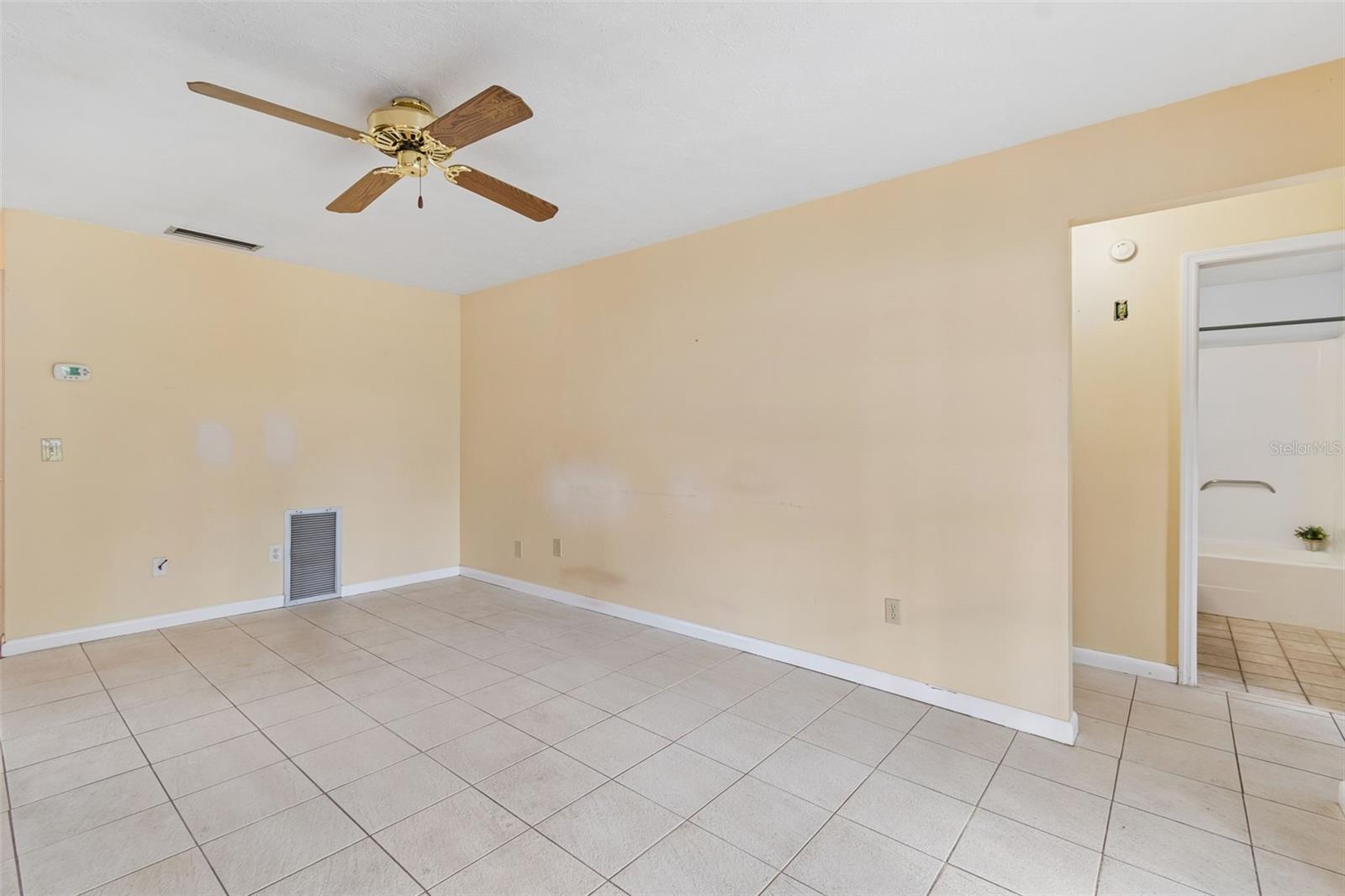 SUGARWOOD GROVE - Residential