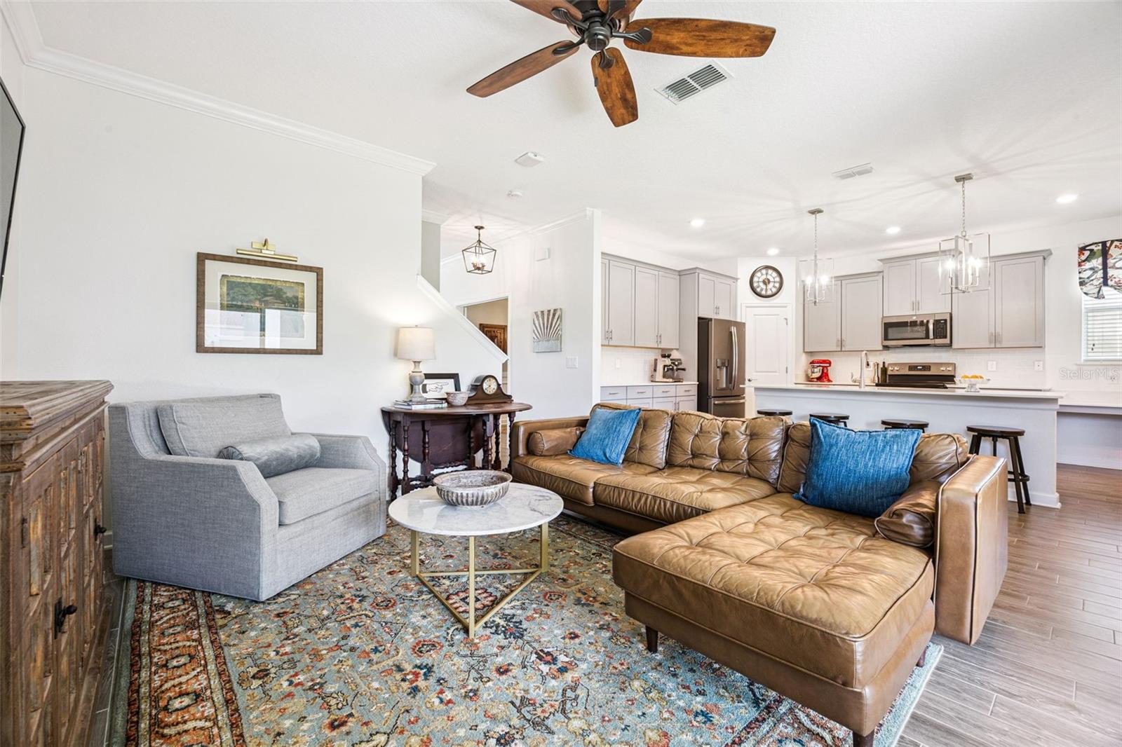 PANTHER VIEW - Residential