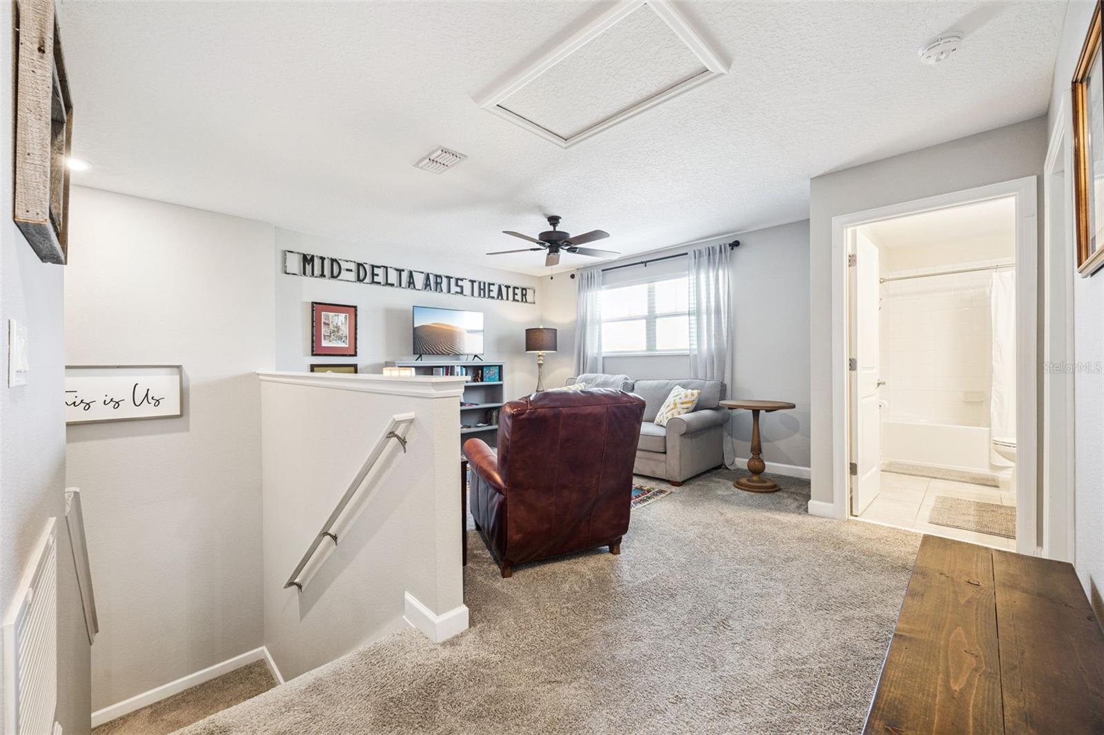 PANTHER VIEW - Residential