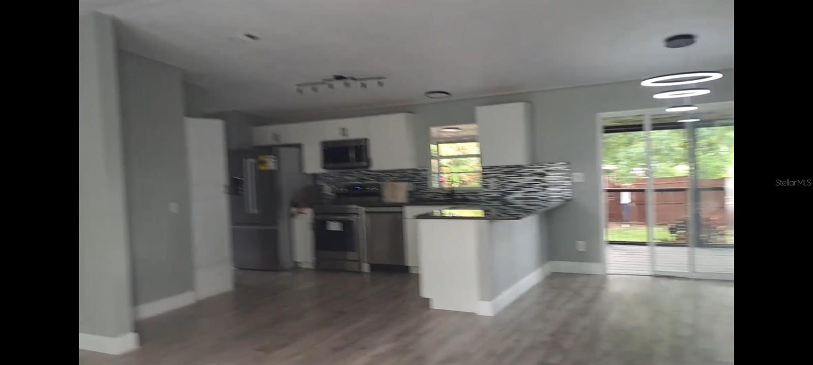 SILVER LAKE ESTATES - Residential