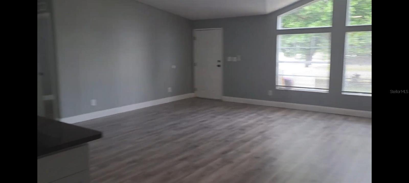 SILVER LAKE ESTATES - Residential