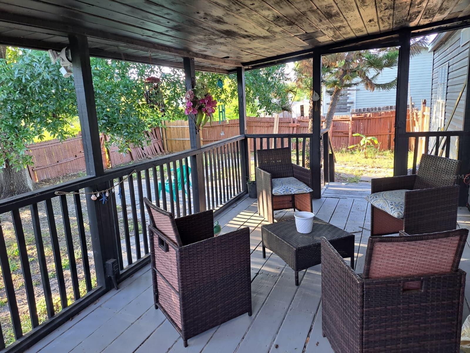 SILVER LAKE ESTATES - Residential
