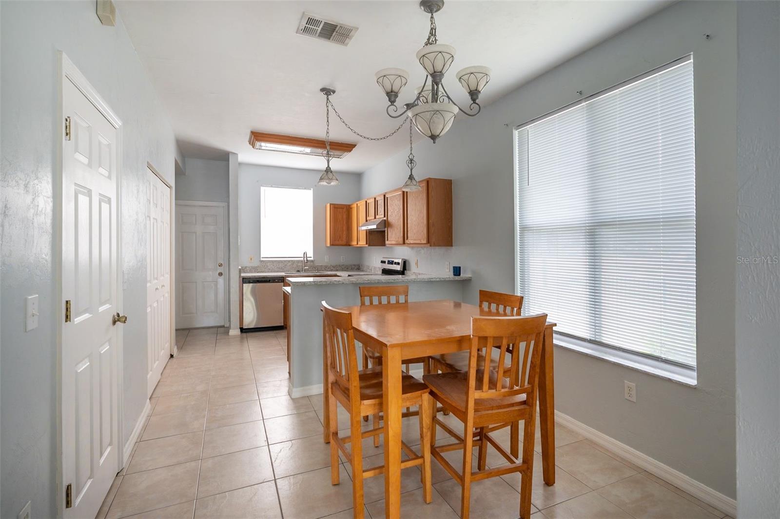 KENSINGTON PARK - Residential Lease