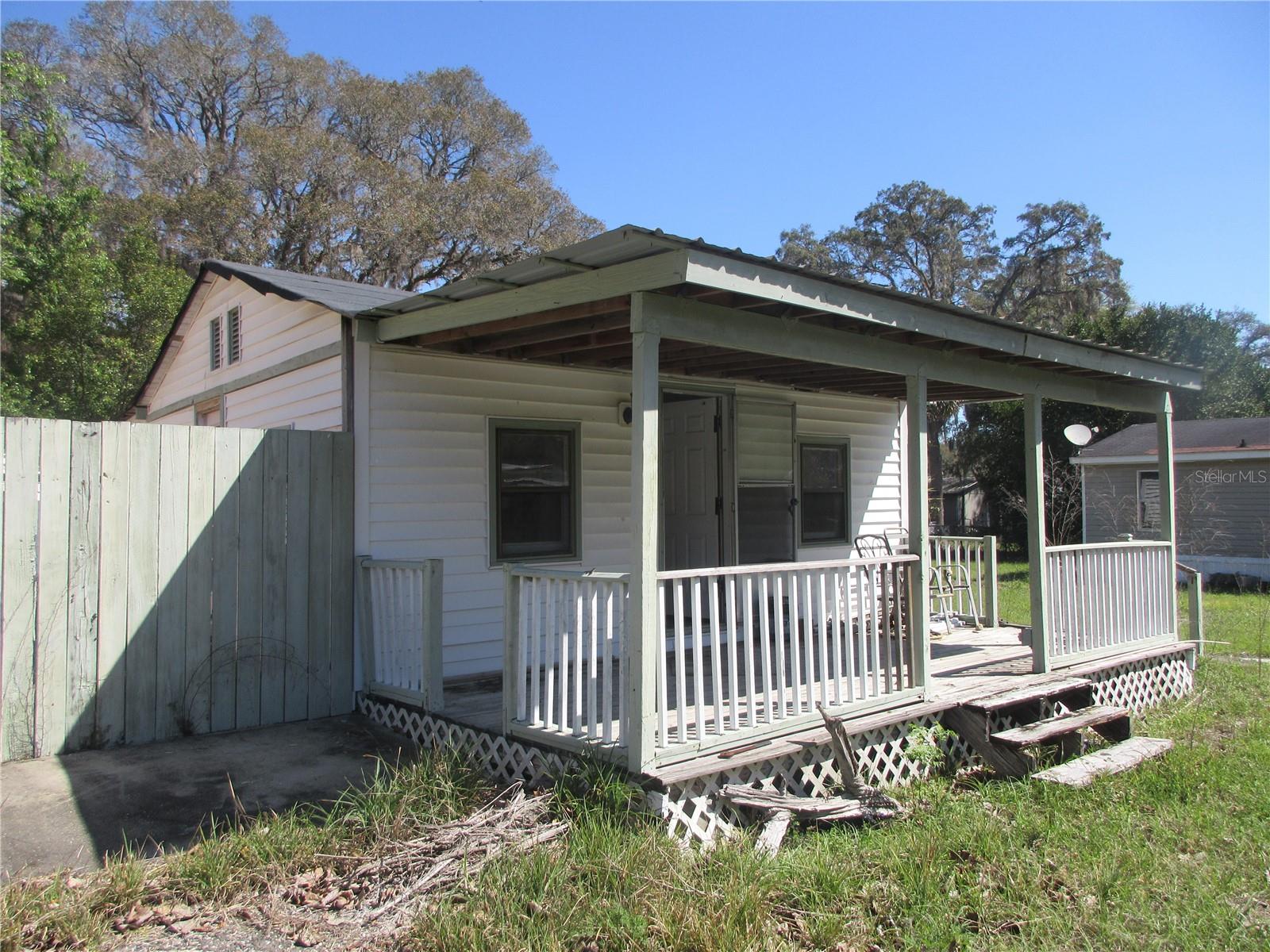 EAST MARION ESTATE - Residential