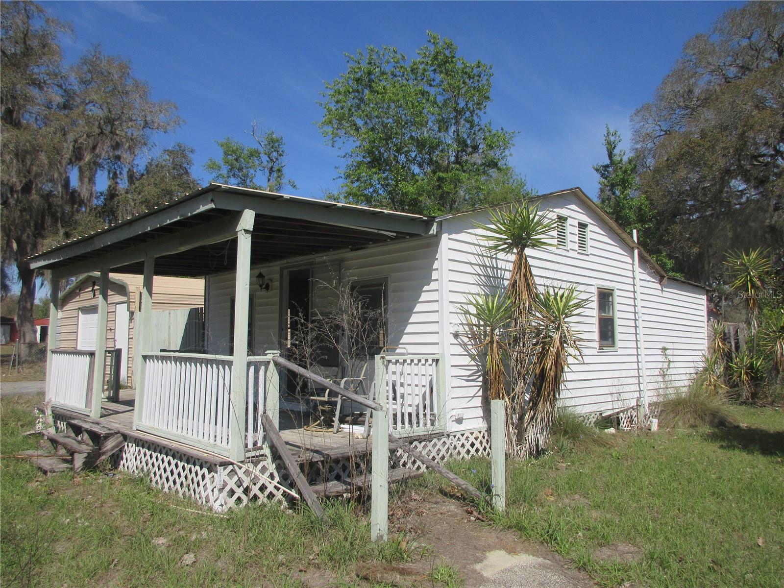 EAST MARION ESTATE - Residential