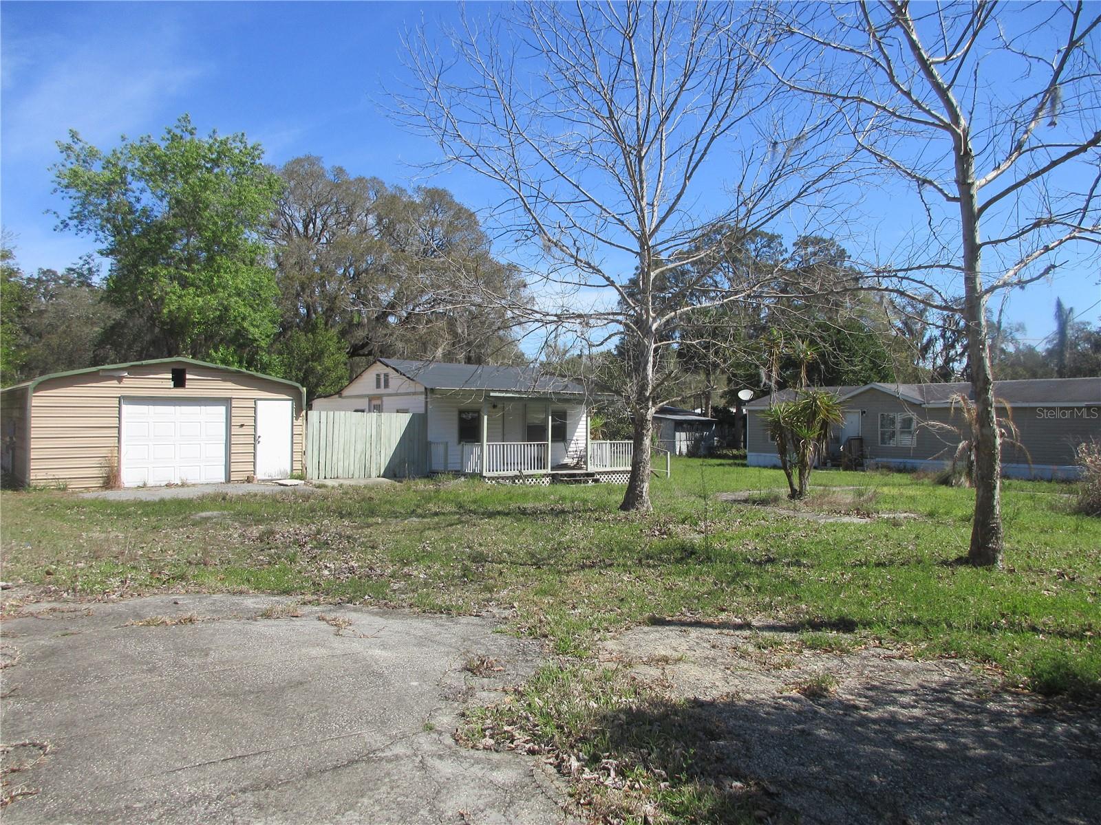 EAST MARION ESTATE - Residential