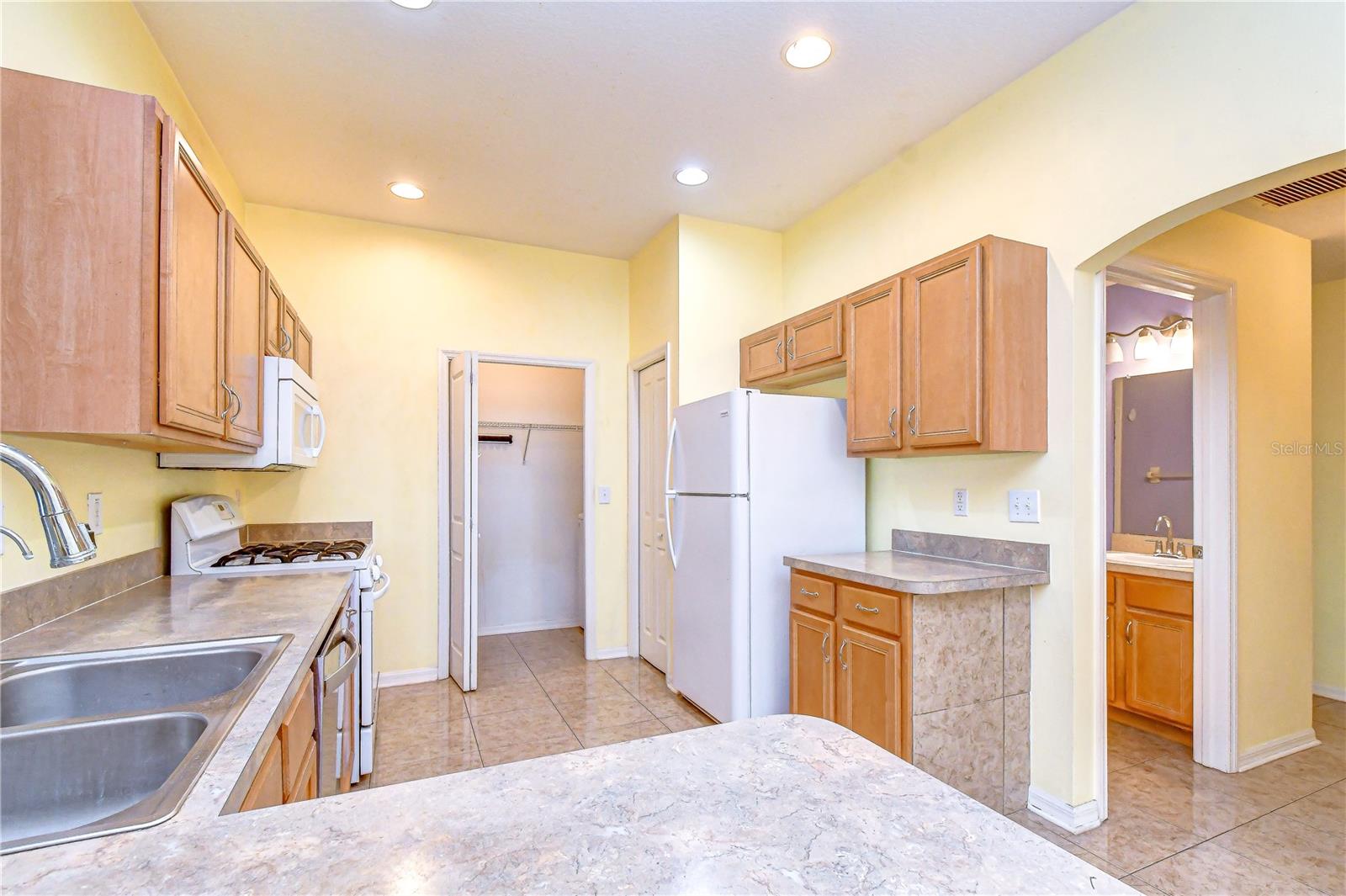 MEADOW POINTE 03 PH 01 UNIT 1C-1 - Residential