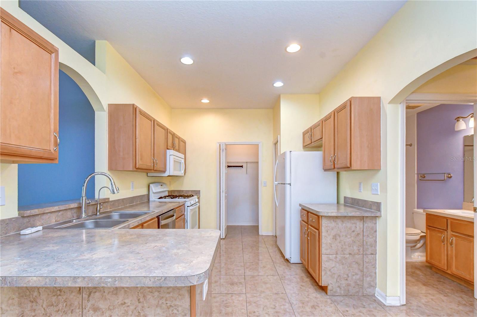 MEADOW POINTE 03 PH 01 UNIT 1C-1 - Residential